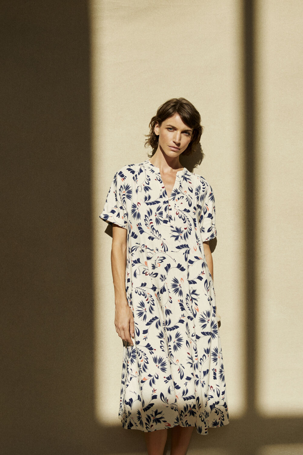 Kleid aus Leinenmix mit Blumenmuster - Medieval Blue