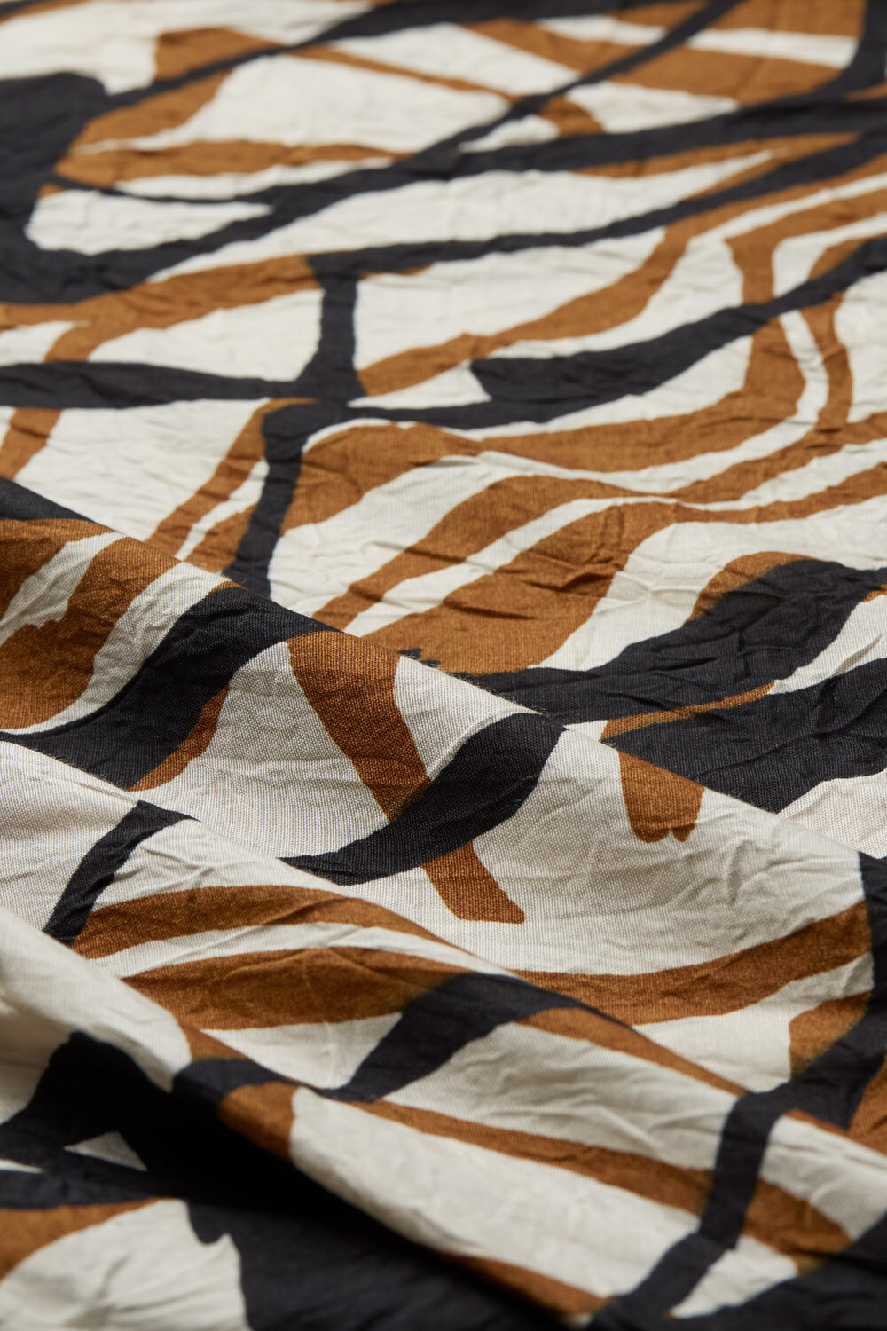 BECCA SHIRT, Monk's Robe