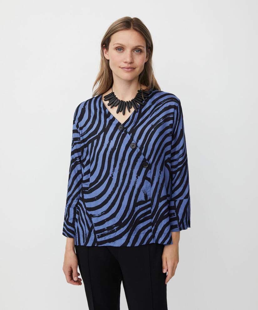 Viskosebluse mit Wickeleffekt und dekorativen Knöpfen, Bijou Blue