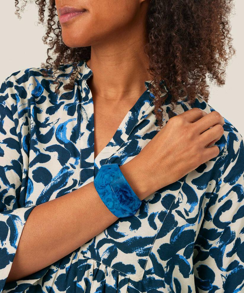 Skulpturales Armband mit Marmoreffekt, Ultramarine