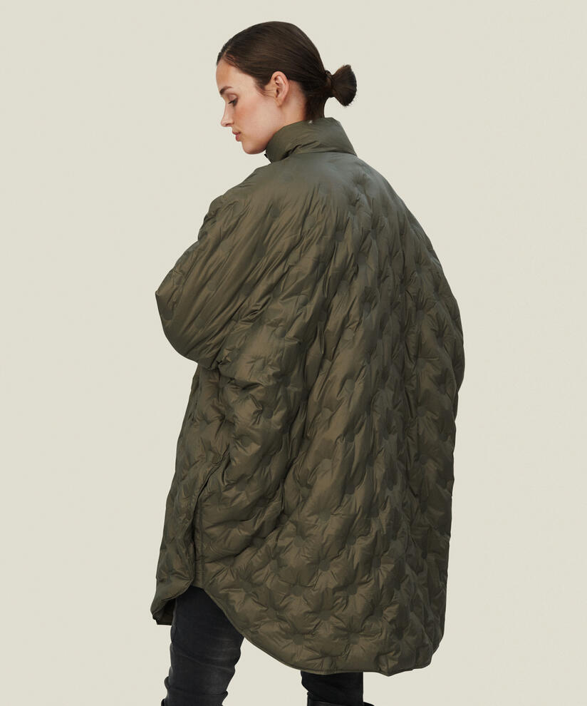 TILDA DAUNENMANTEL, Sea Turtle