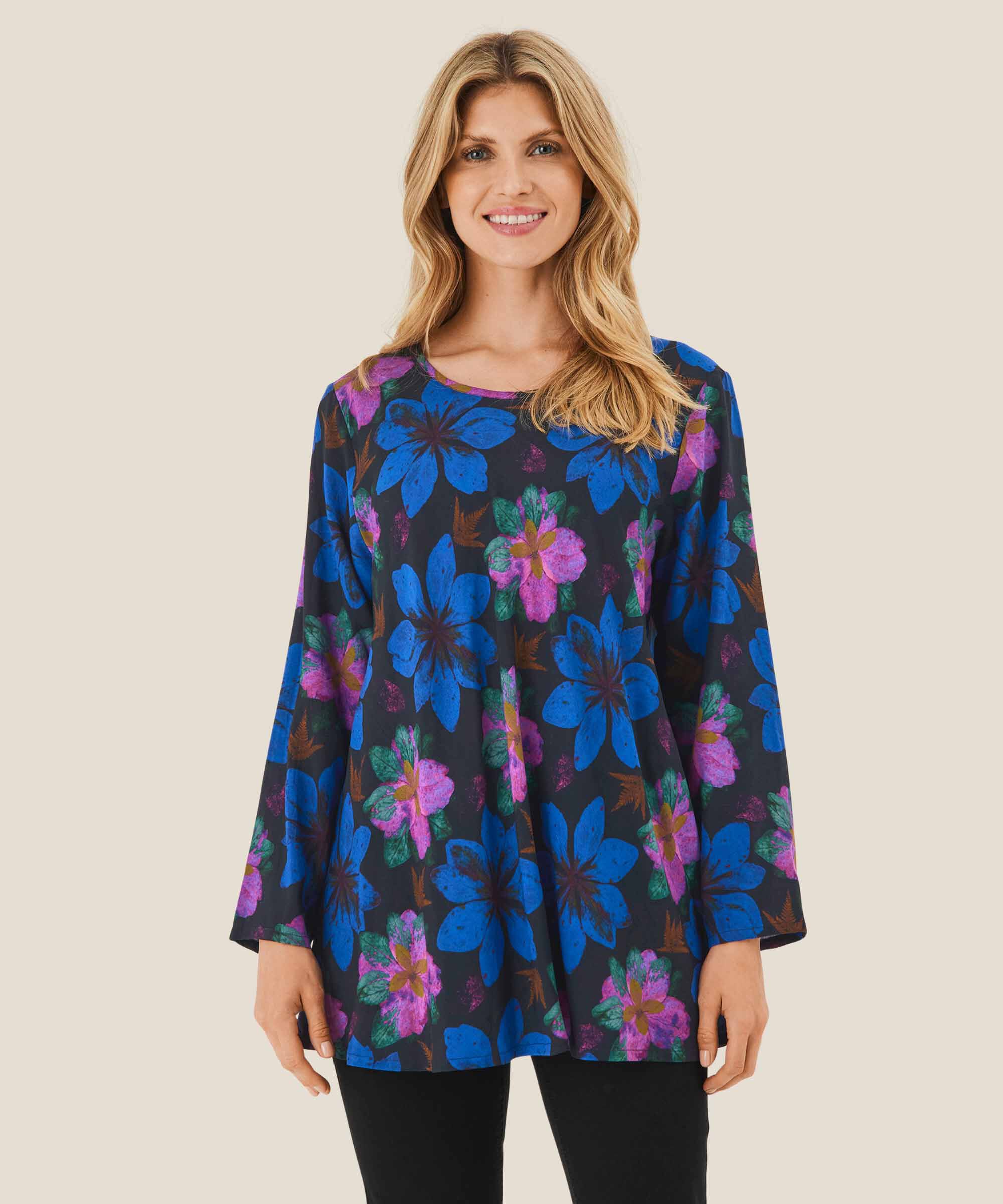 Viskosebluse mit Rundhalsausschnitt, Wild Aster