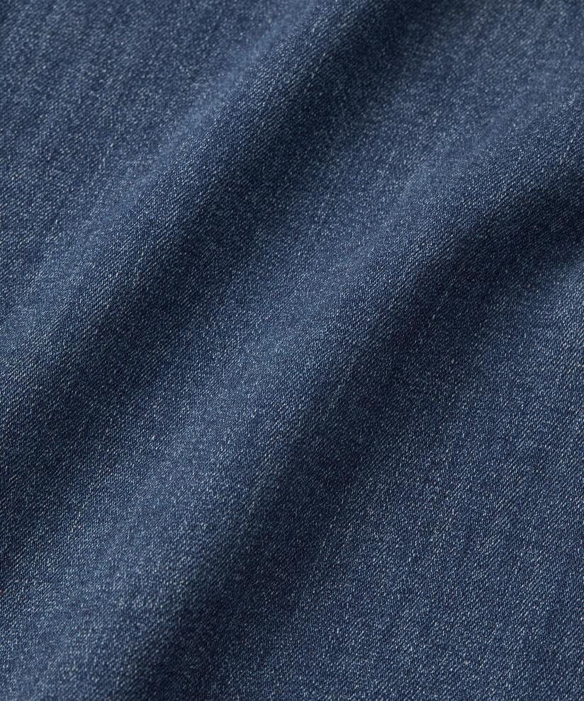 Jeans mit Stretch und Weite an den Beinen, Basic Denim