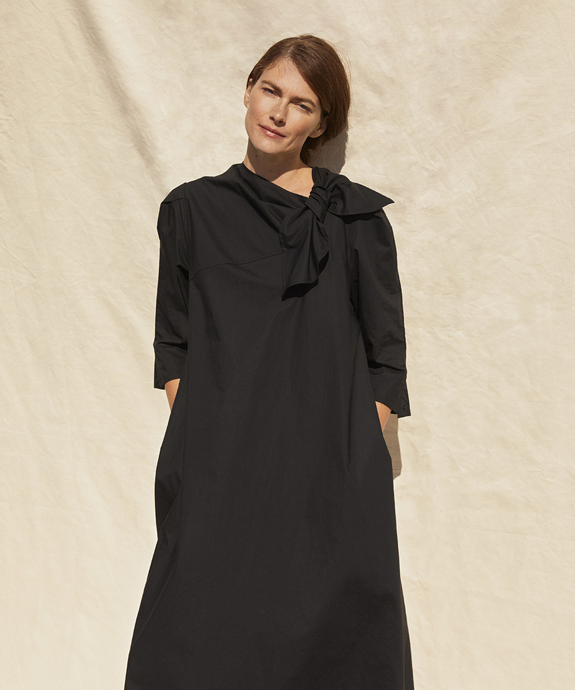 NILAN KLEID, Black