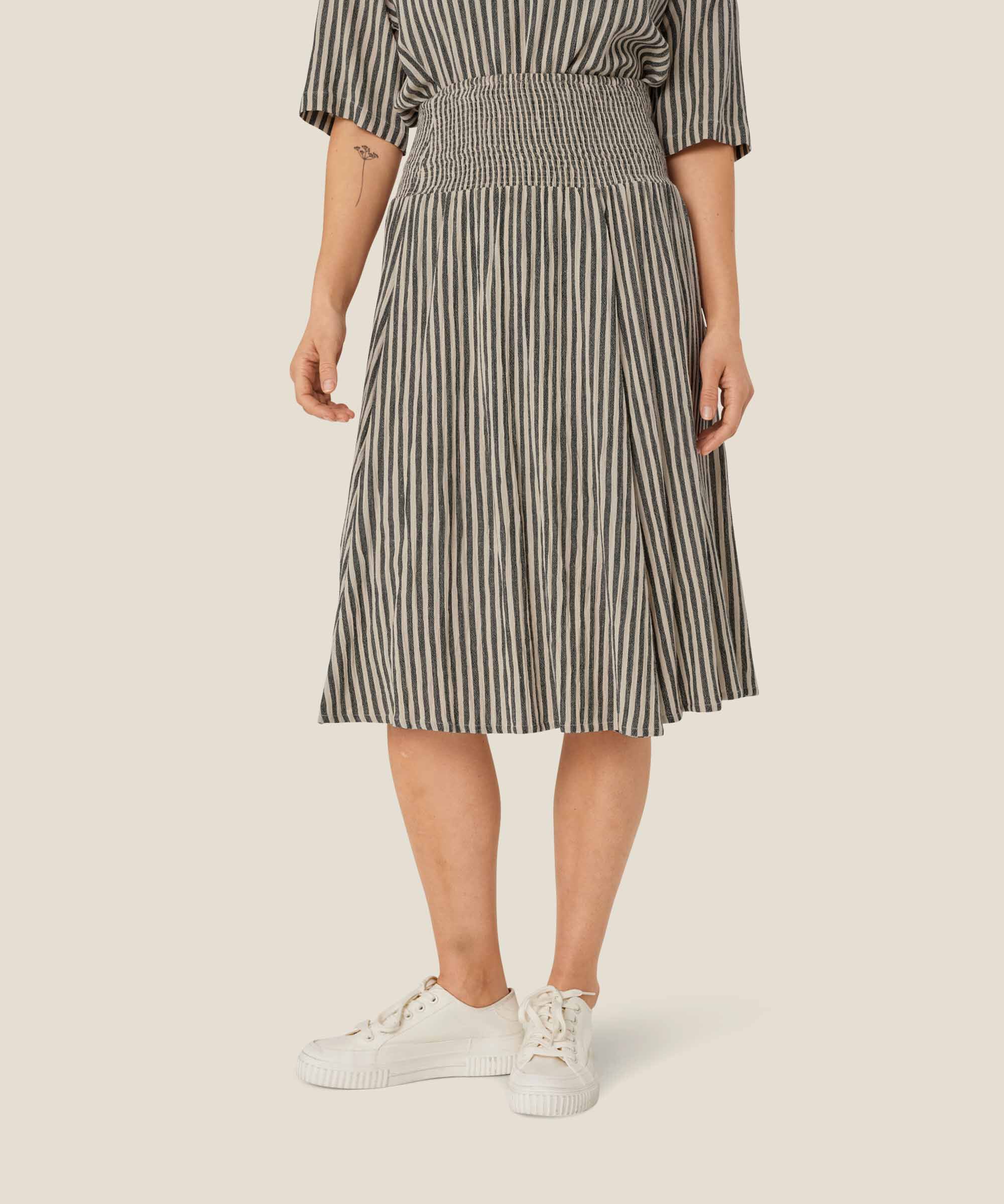 Gestreifter Rock aus Baumwollmischung mit gesmokter Taille, Black