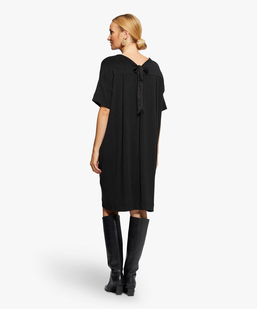 NYA KLEID, Black