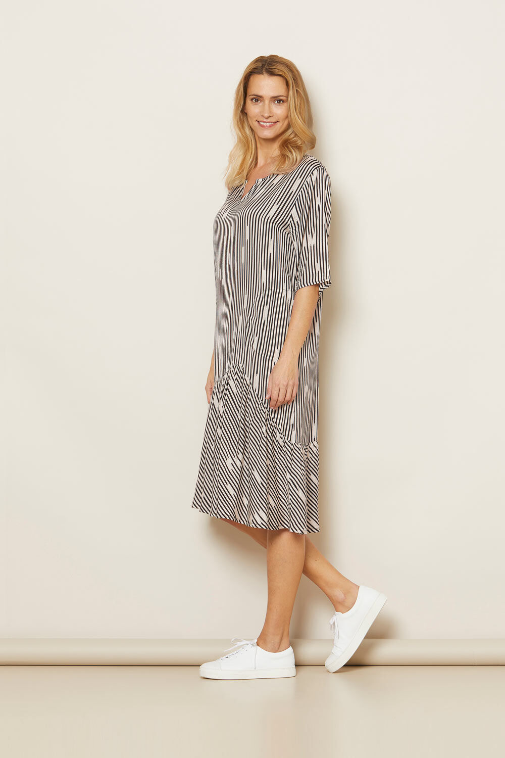 NATANIA KLEID, Black