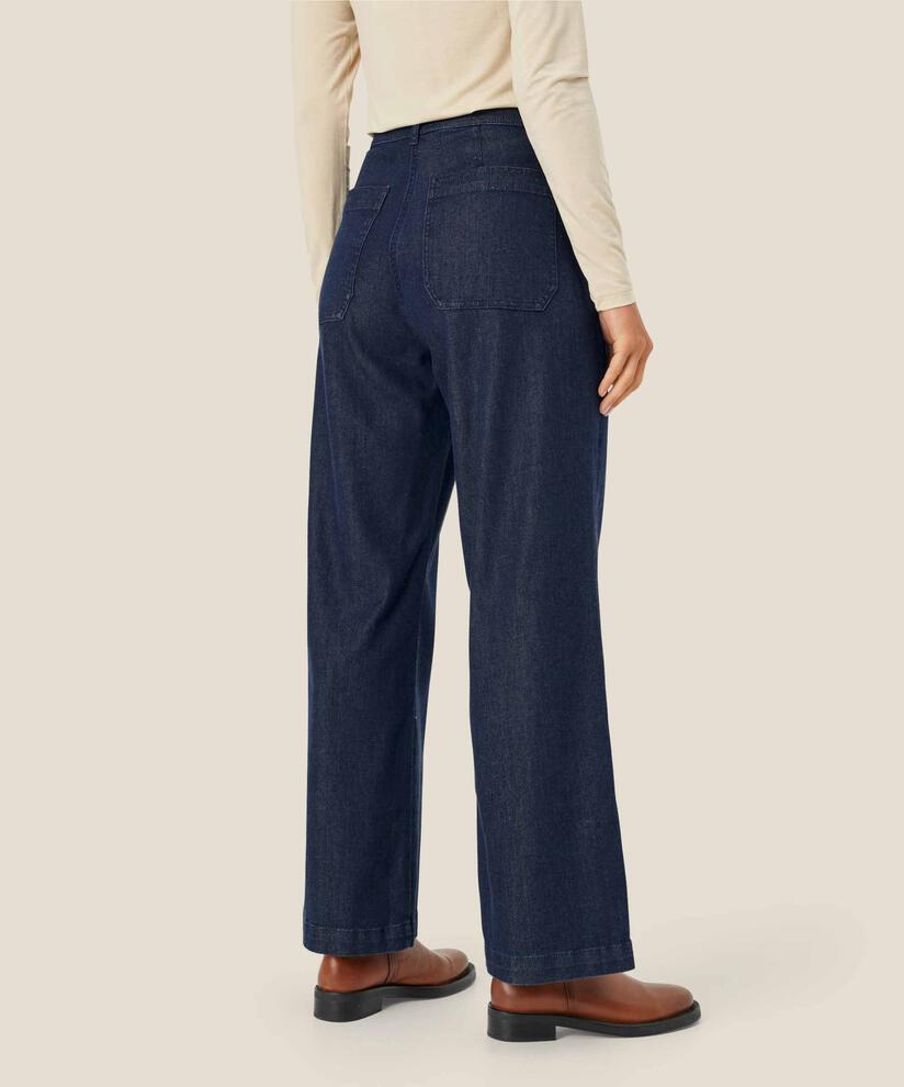 Jeans mit Stretch und geradem Bein, Dark Denim