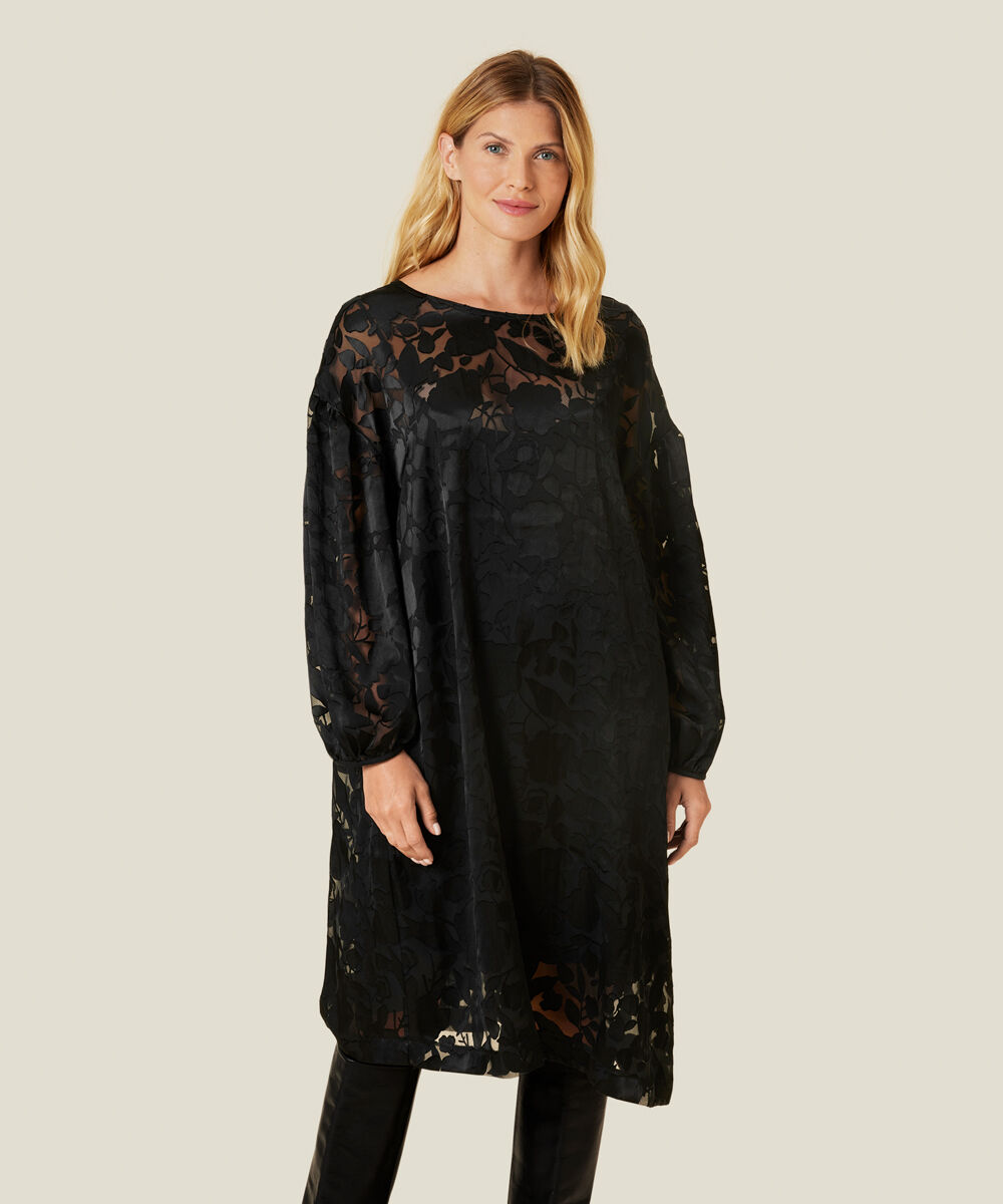 NETA KLEID, Black