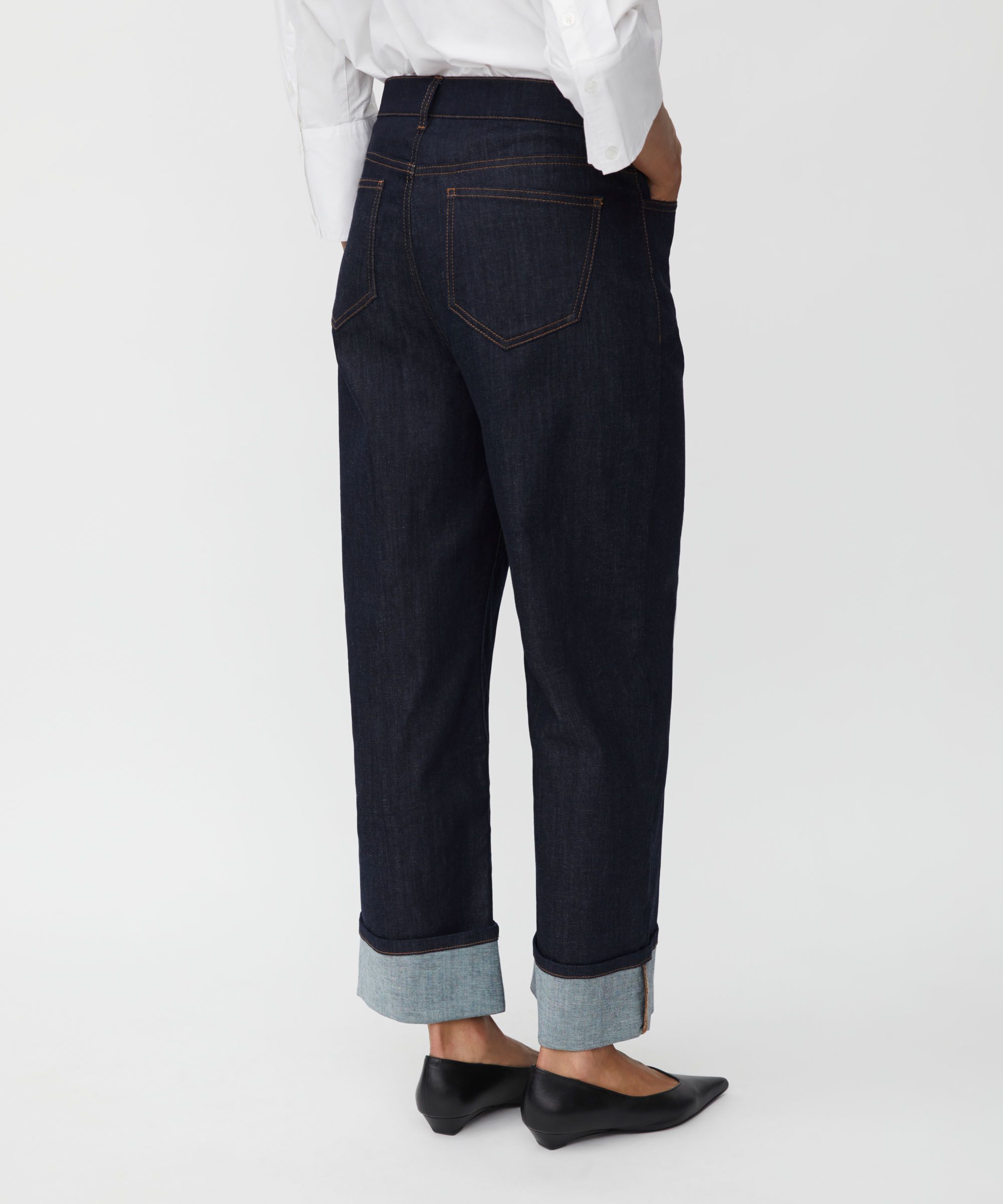 Jeans mit Stretch und Umschlag, Dark Denim