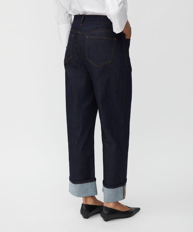 Jeans mit Stretch und Umschlag, Dark Denim