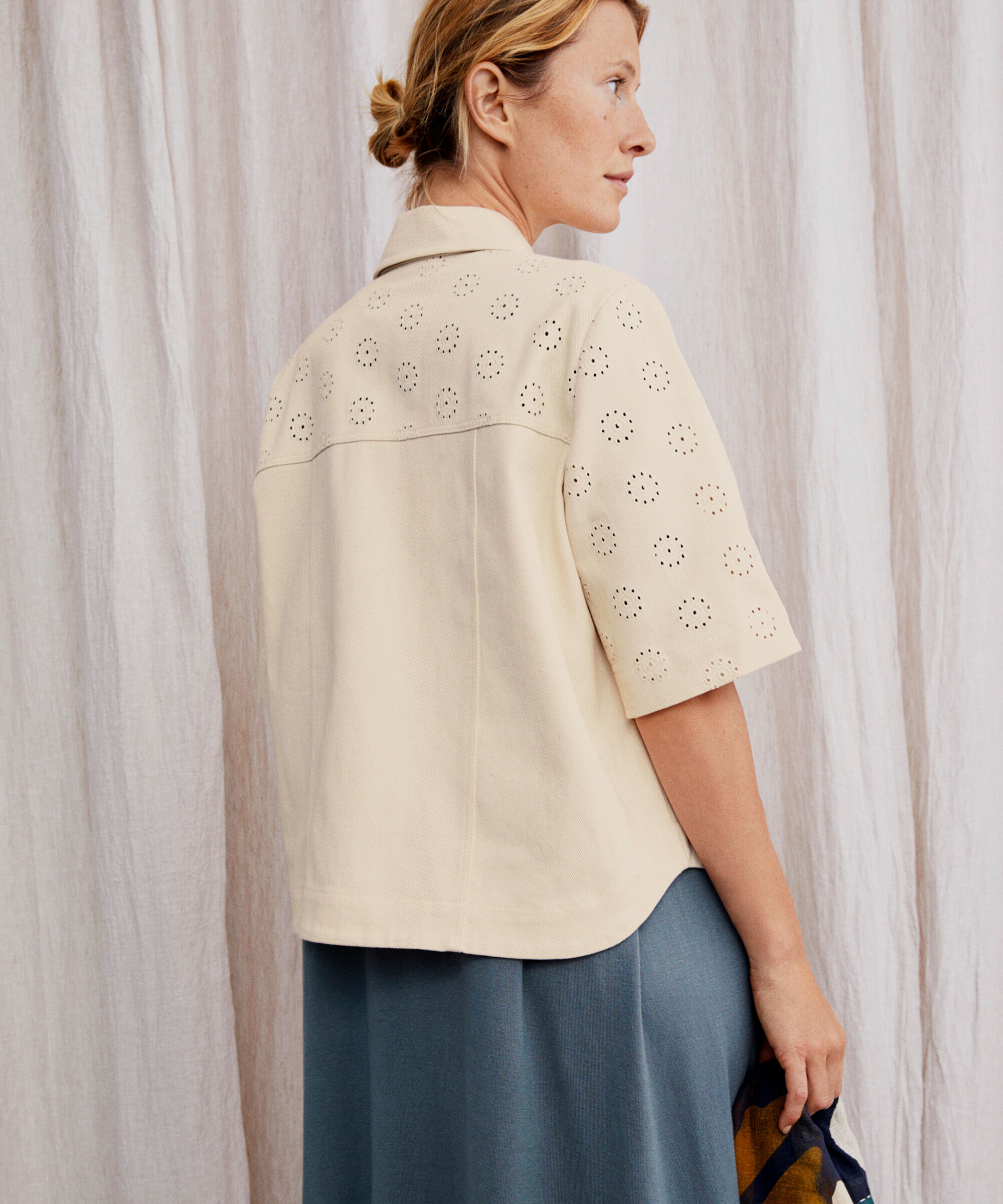 Jeansjacke mit Lochmuster, Whitecap