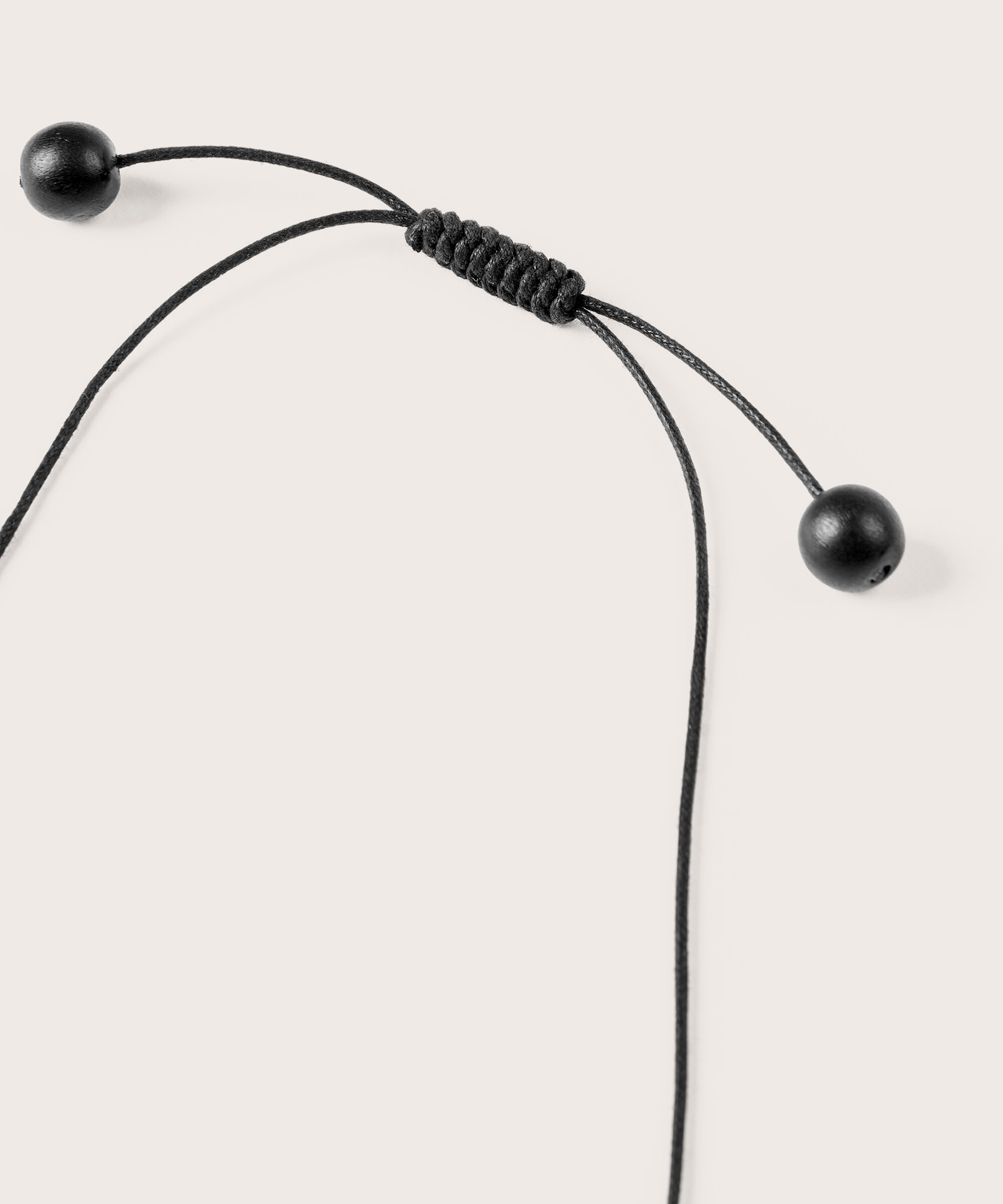 Halskette mit schwarzen Holzperlen, Black