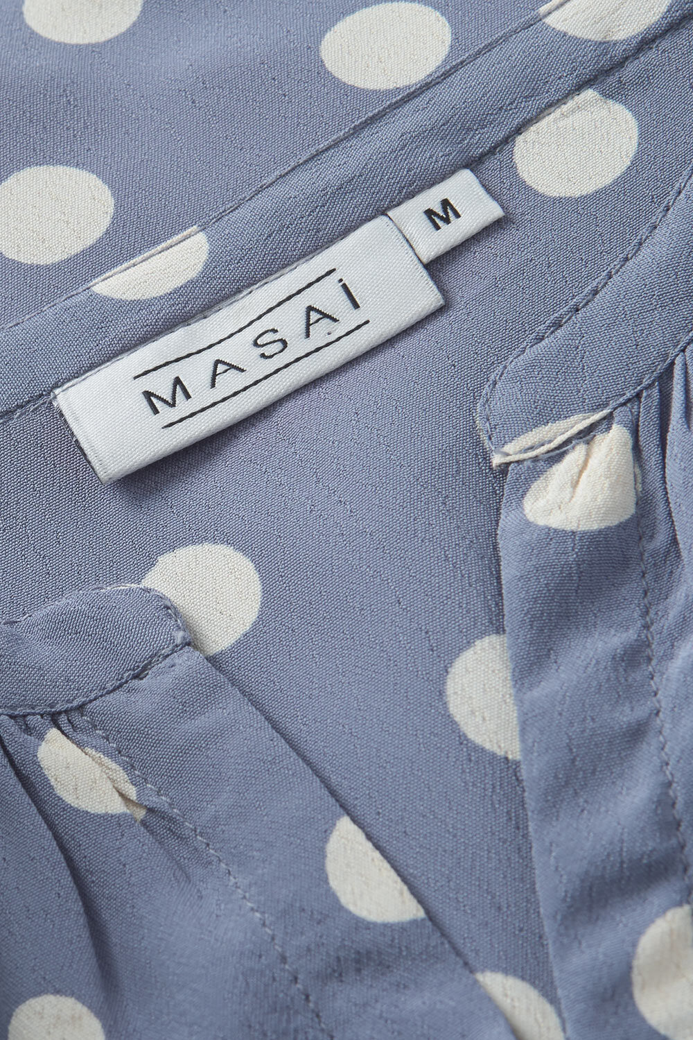 NEBIS KLEID, P. Impression