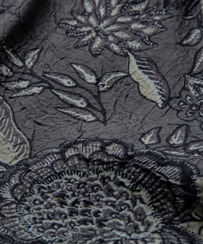 NITA KLEID, Shark