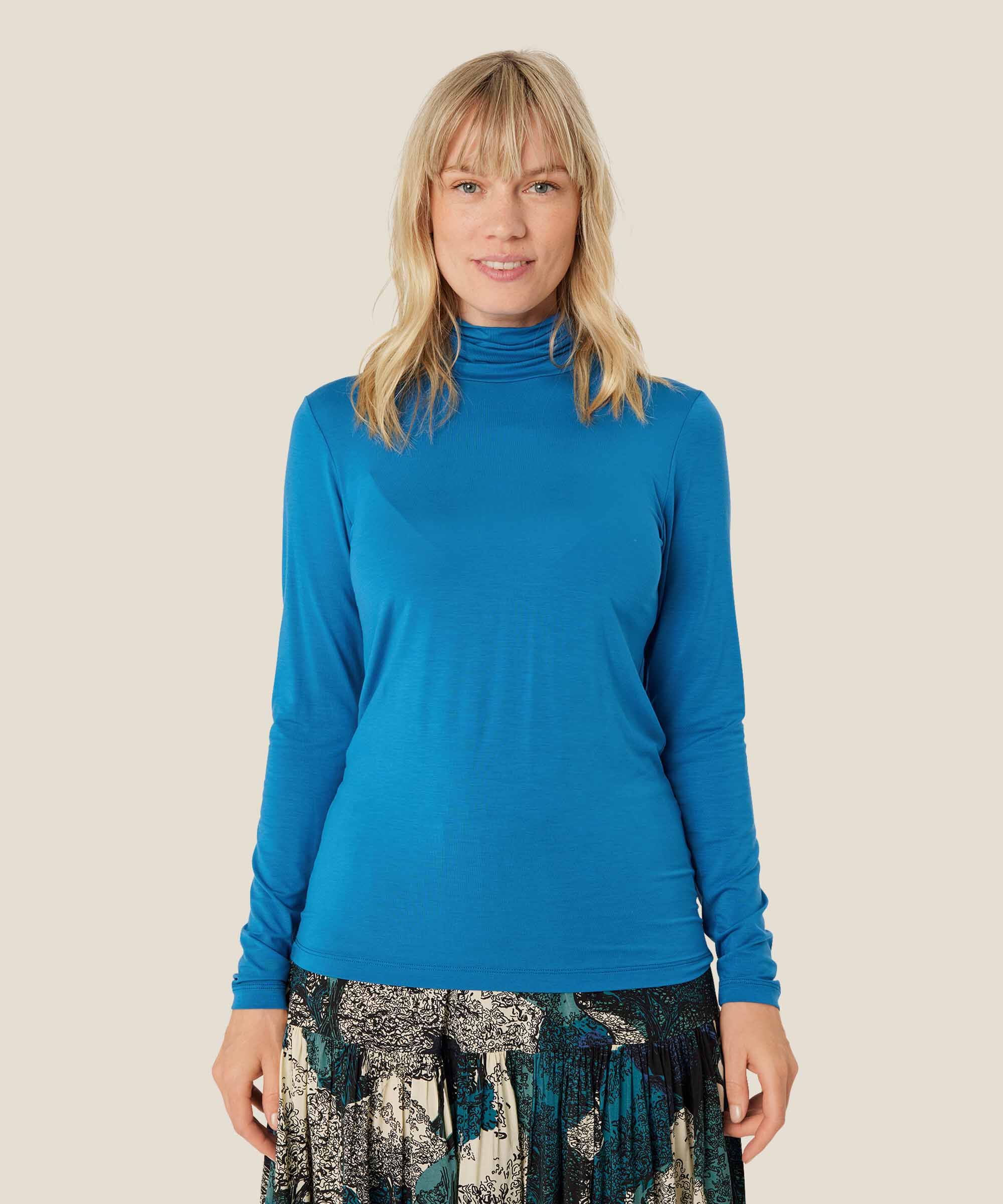 Rollkragenbluse Aus Weichem Jersey, Celestial