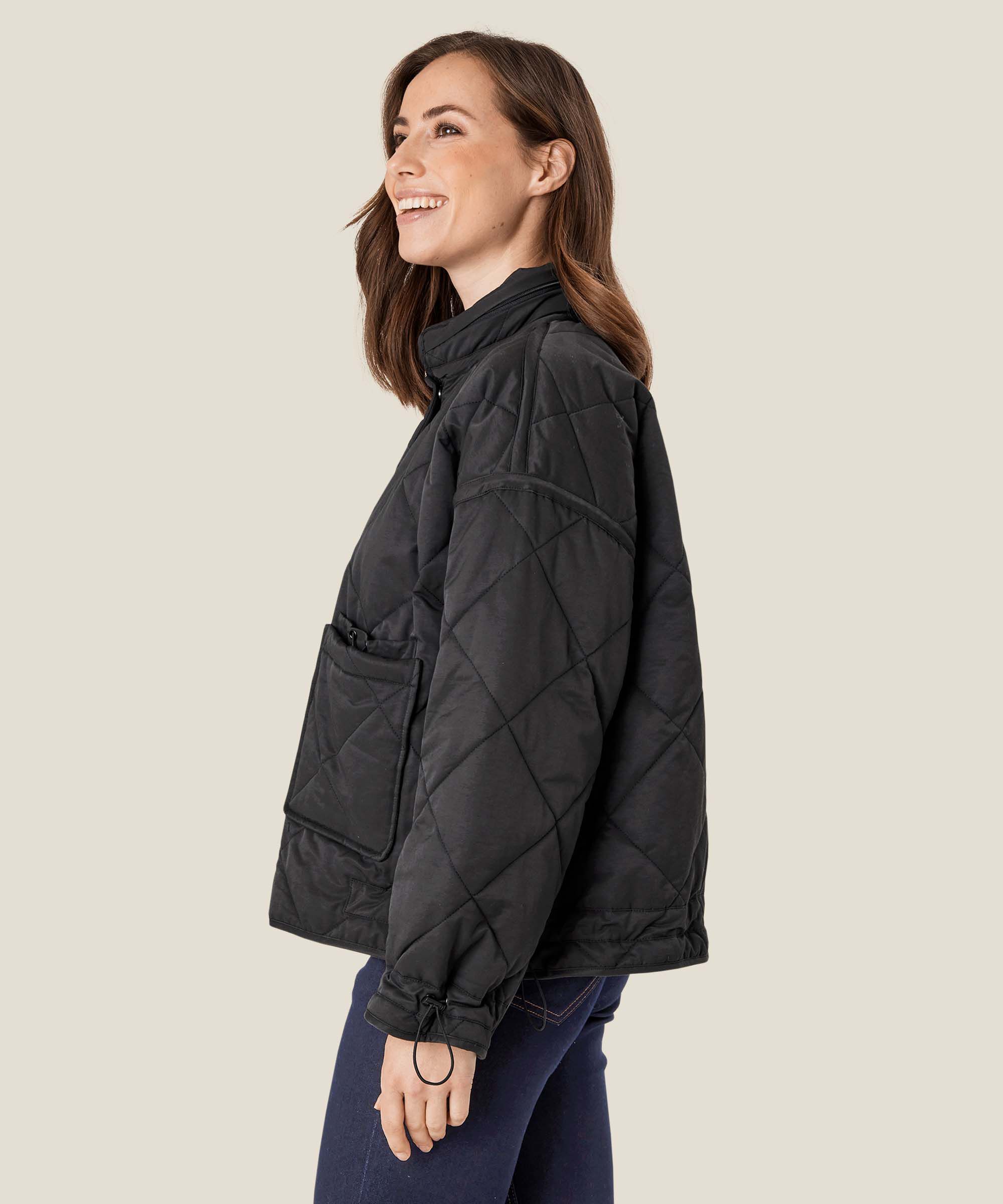 Tessie Mantel, Black