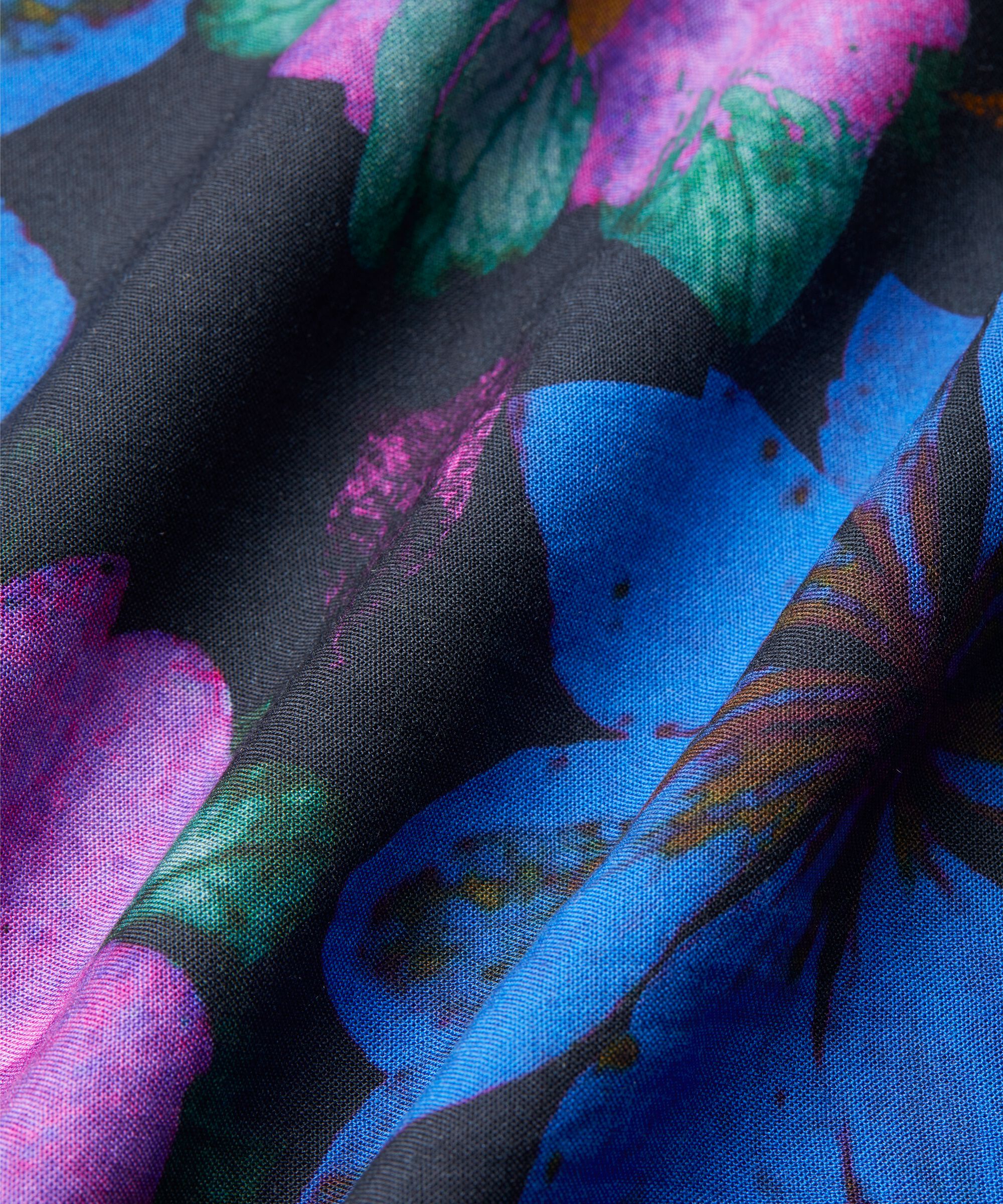 Viskosebluse mit Rundhalsausschnitt, Wild Aster