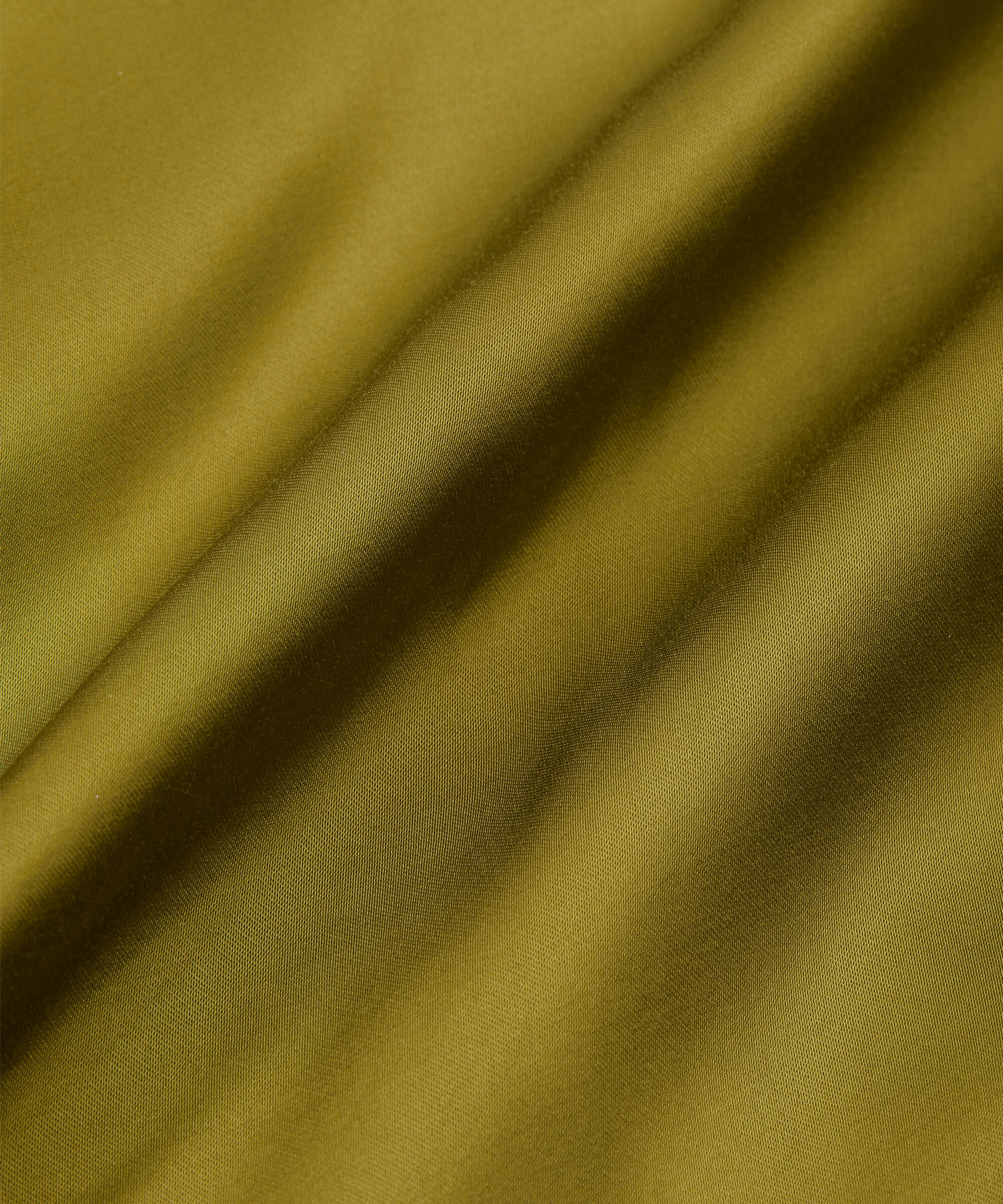 Bluse aus Viskosesatin mit Bindebändern am Hals, Plantation