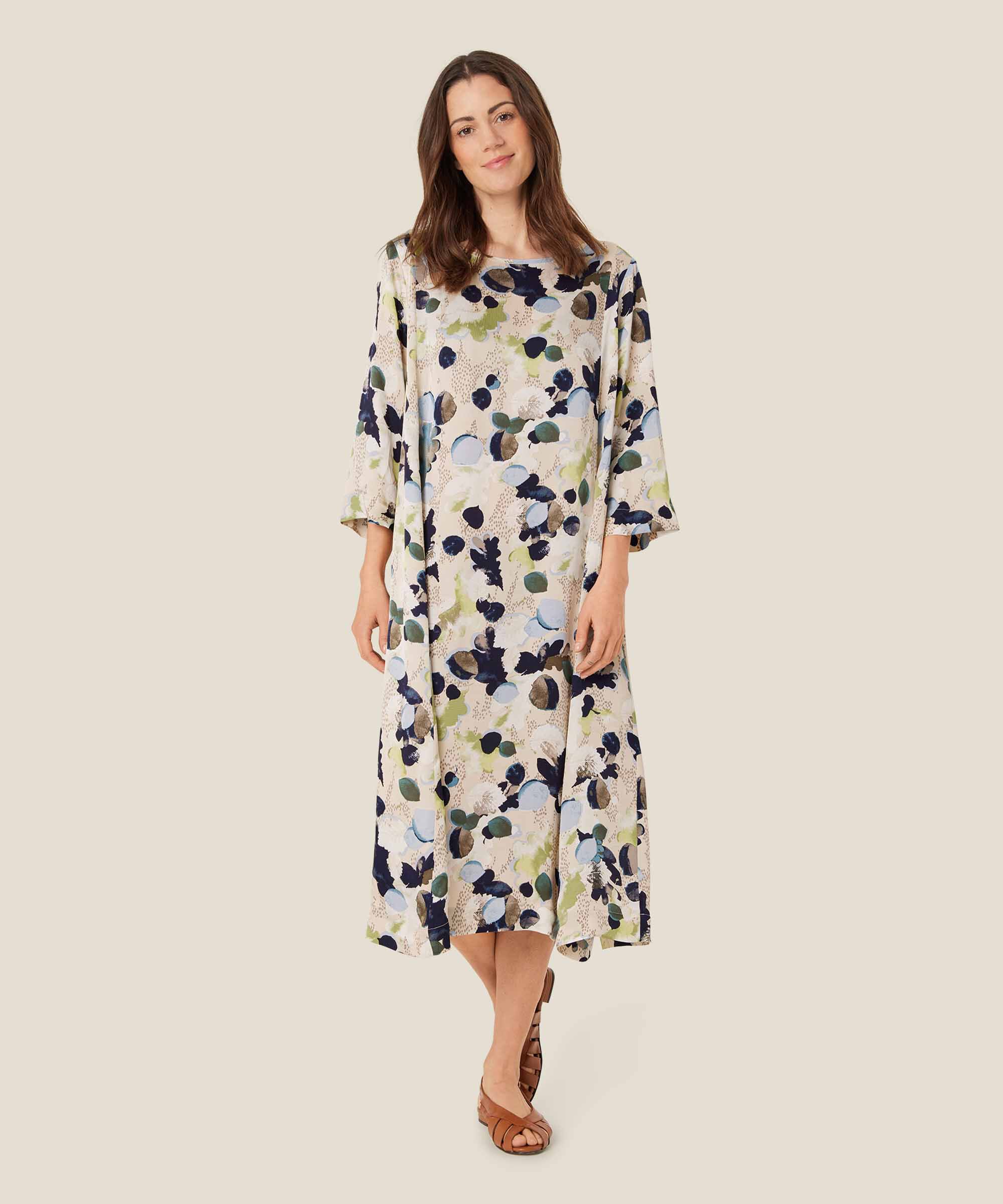 Kleid Aus Viskose Mit Knopf Am Hals, Fog