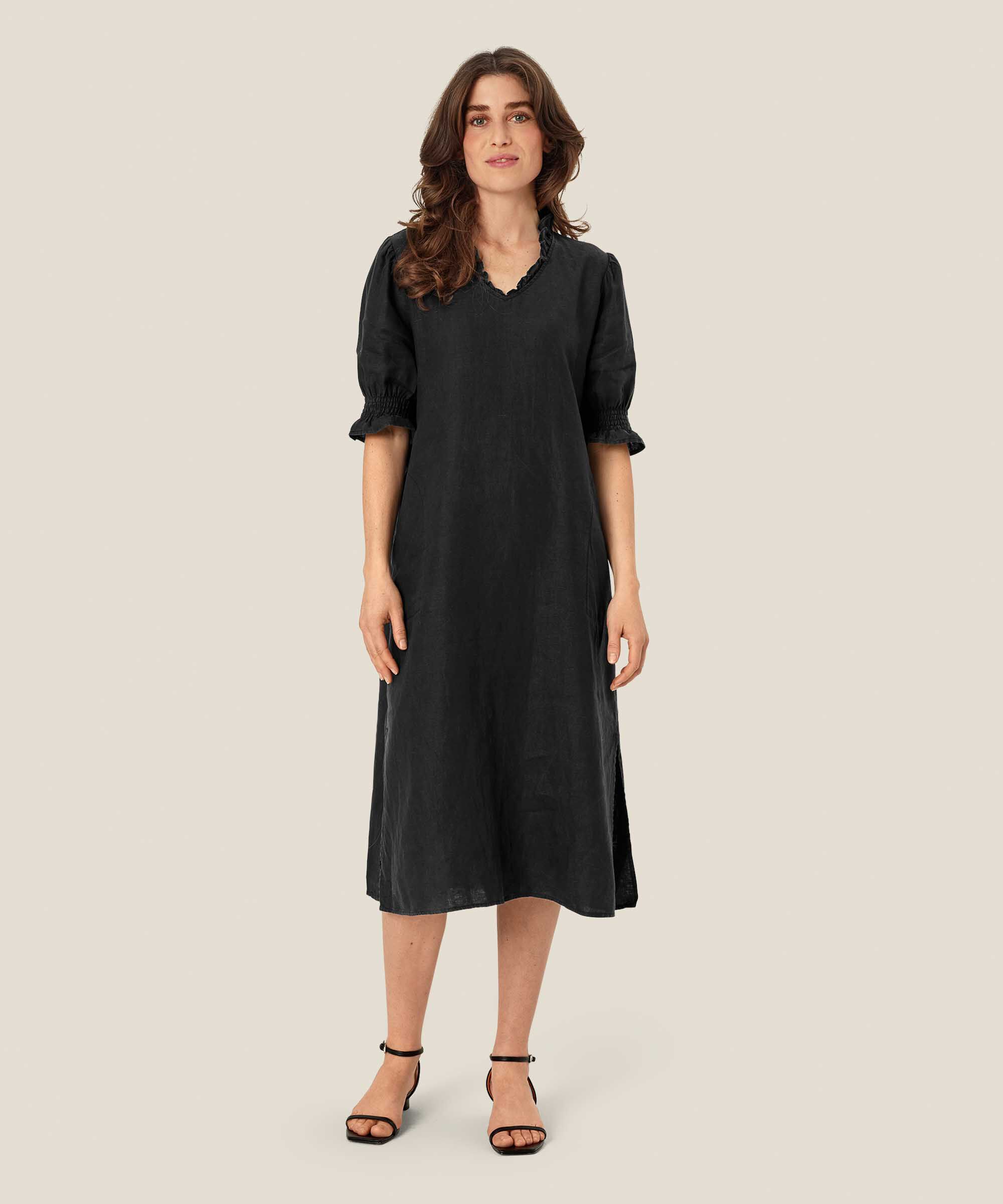 kurzärmliges Leinenkleid mit gerüschtem Ausschnitt, Black
