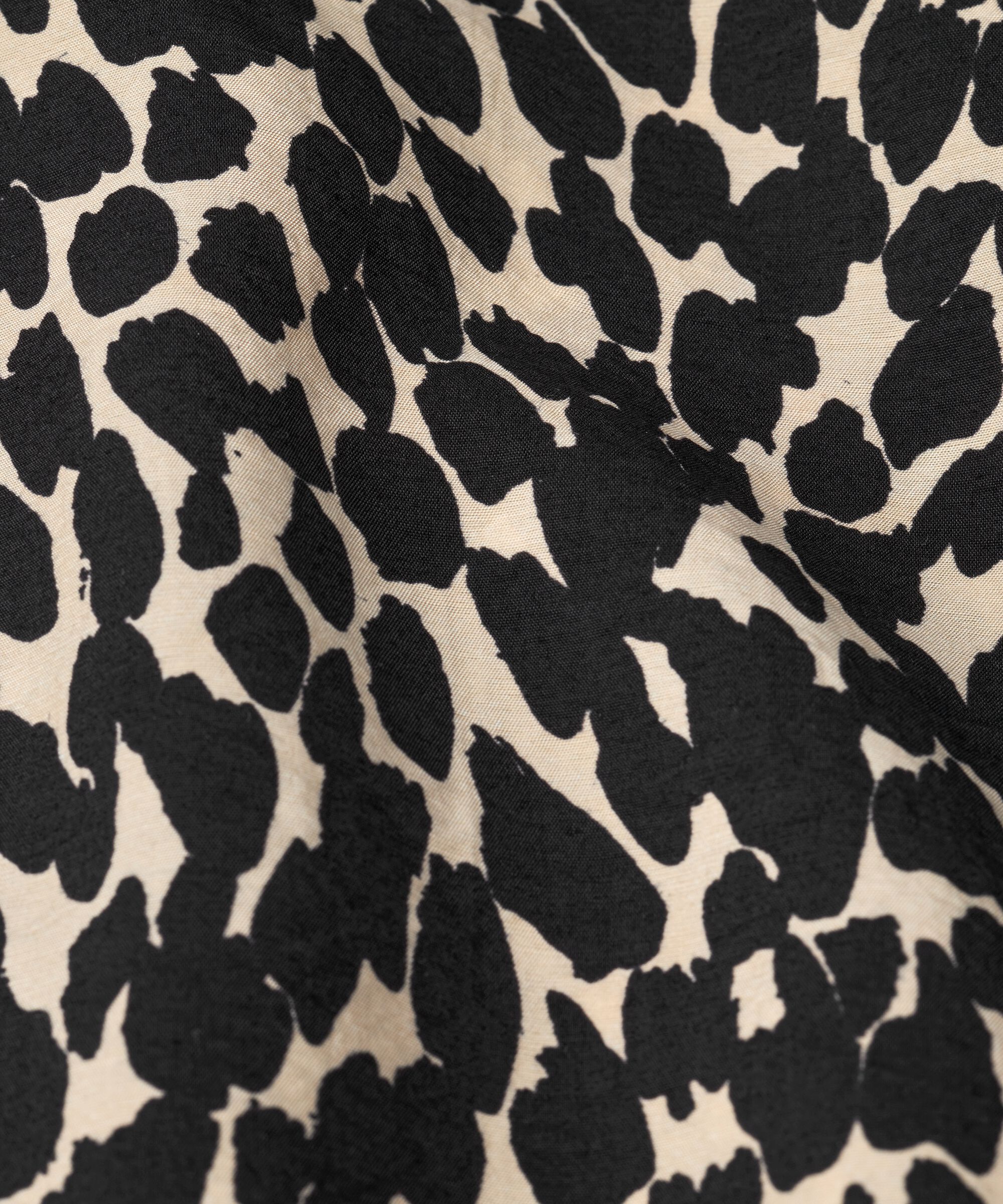 Baumwollhemdbluse mit Leopardenmuster und Dreiviertelärmeln, Black