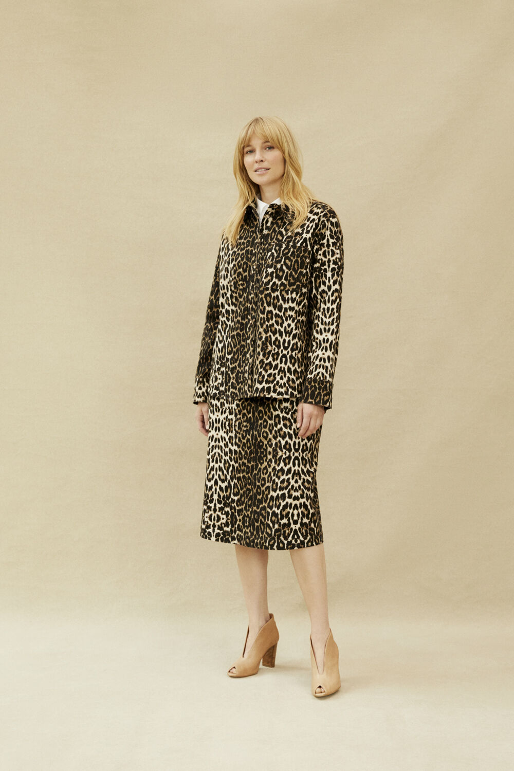 Jeanshemd mit Leopardenmuster - Otter, Jeansrock mit Leopardenmuster - Otter