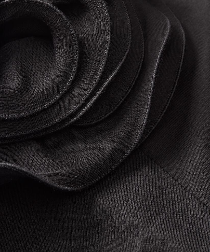 T-Shirt mit abnehmbarer Blumenbrosche, Black