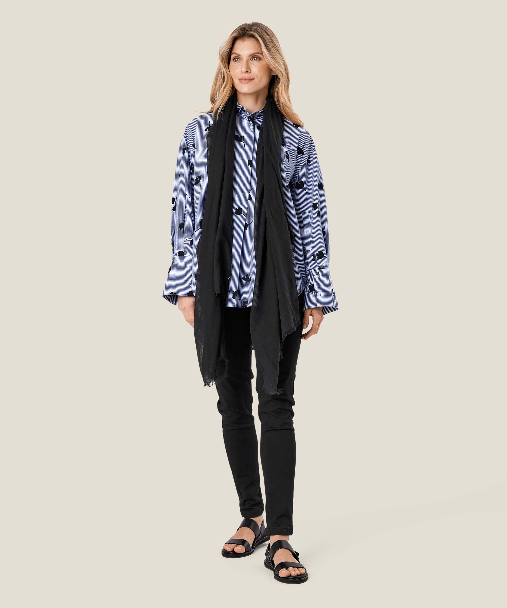 Schal Aus Weicher Baumwolle, Black