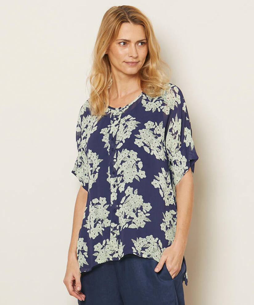 IESHA HEMDBLUSE, Medieval blue