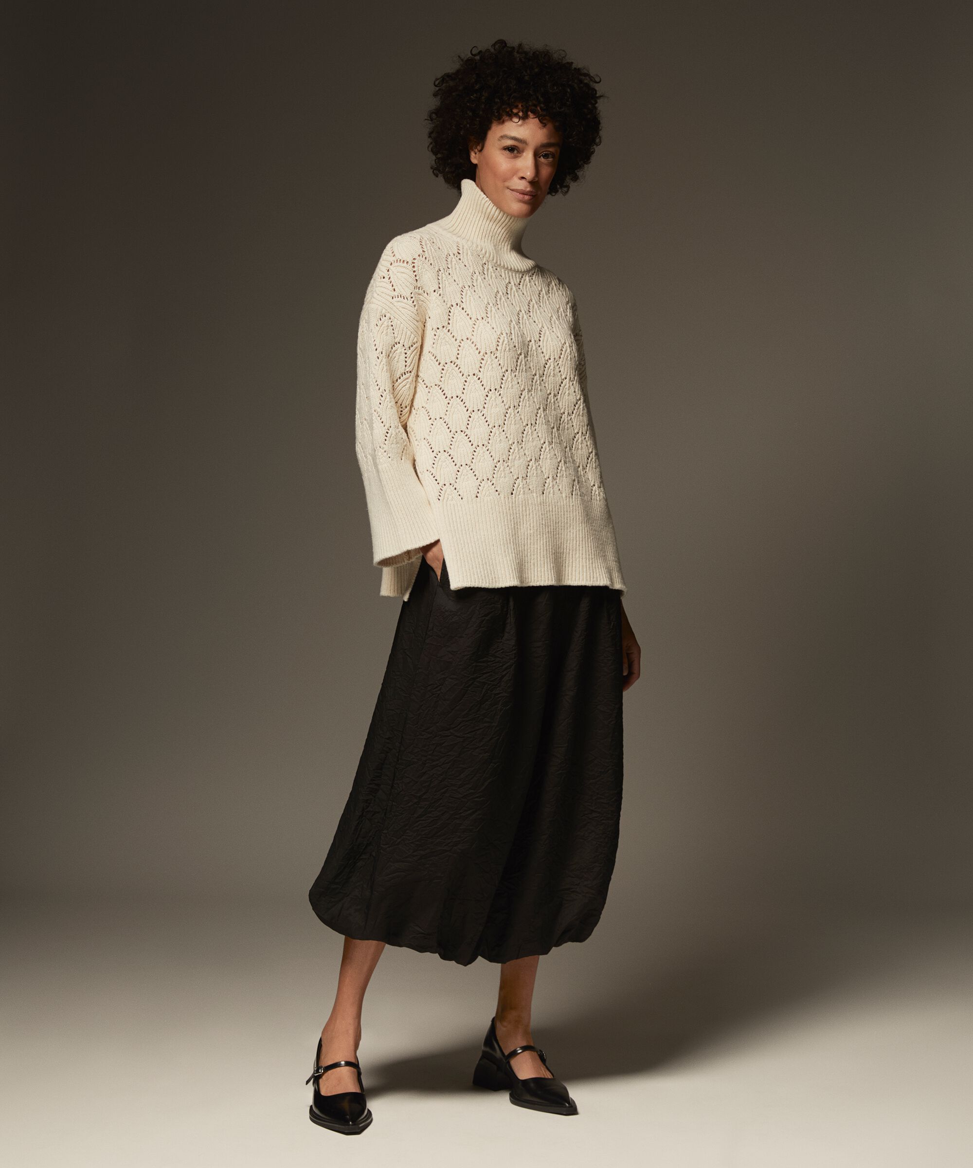 Strickpullover mit dekorativem Lochmuster und Rollkragen, Whitecap
