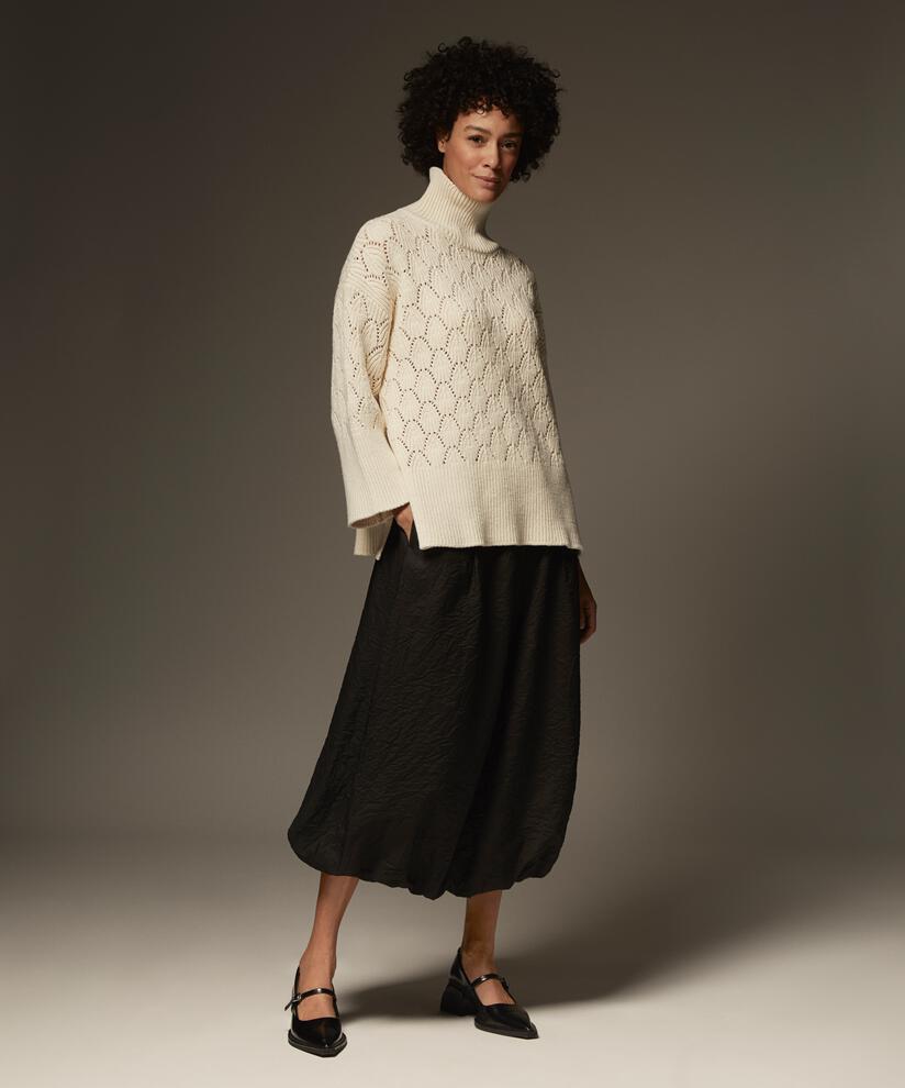 Strickpullover mit dekorativem Lochmuster und Rollkragen, Whitecap
