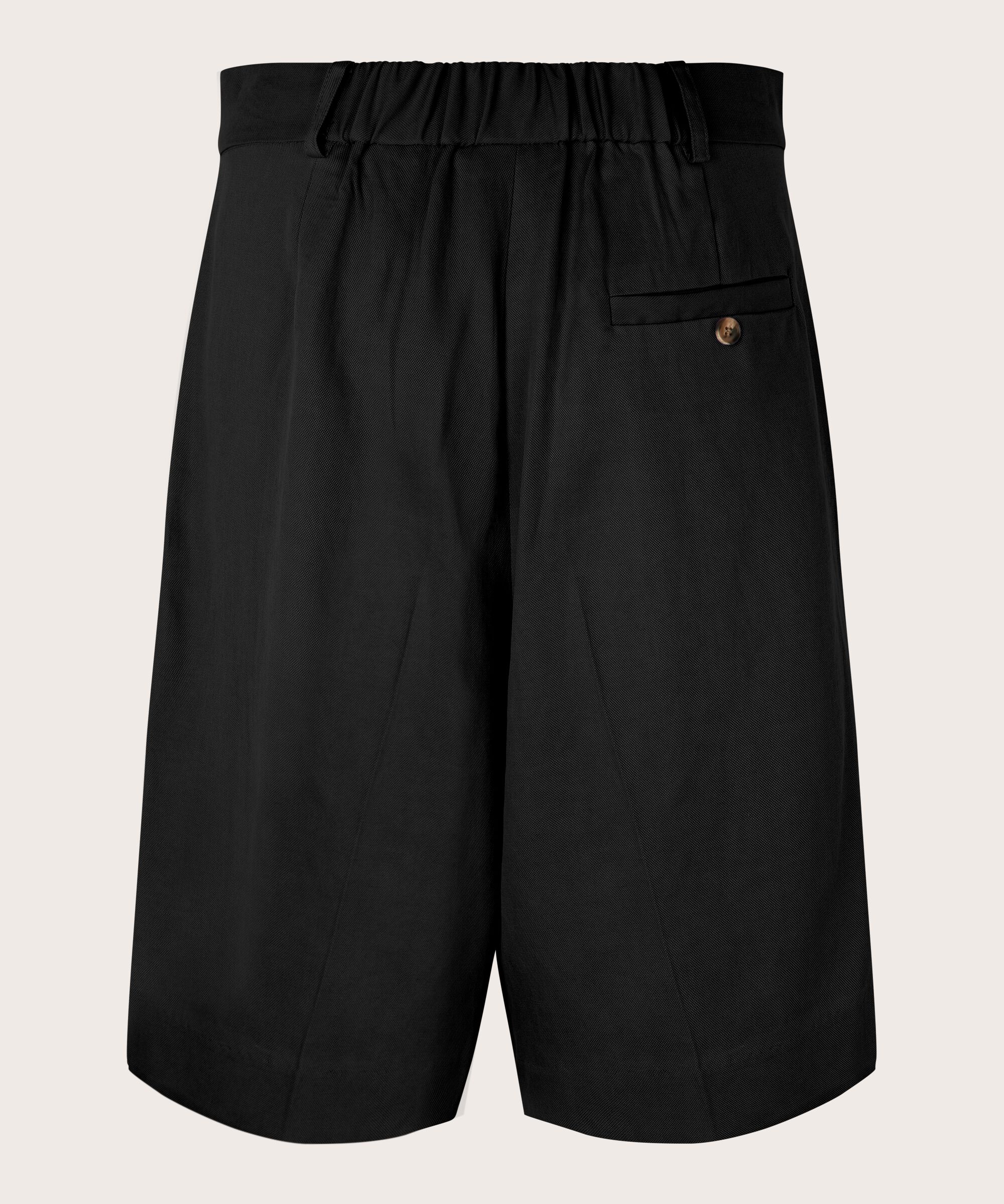 Shorts mit Taschen und Gummizug hinten, Black