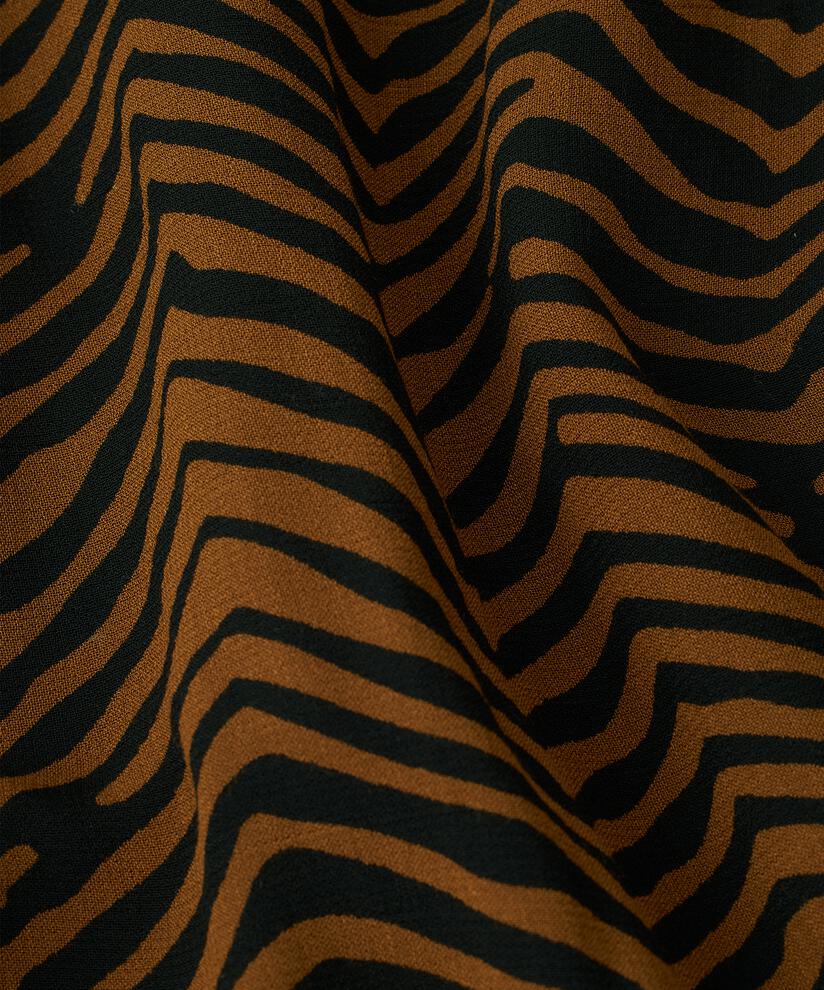 Nabia Kleid , Monk's Robe