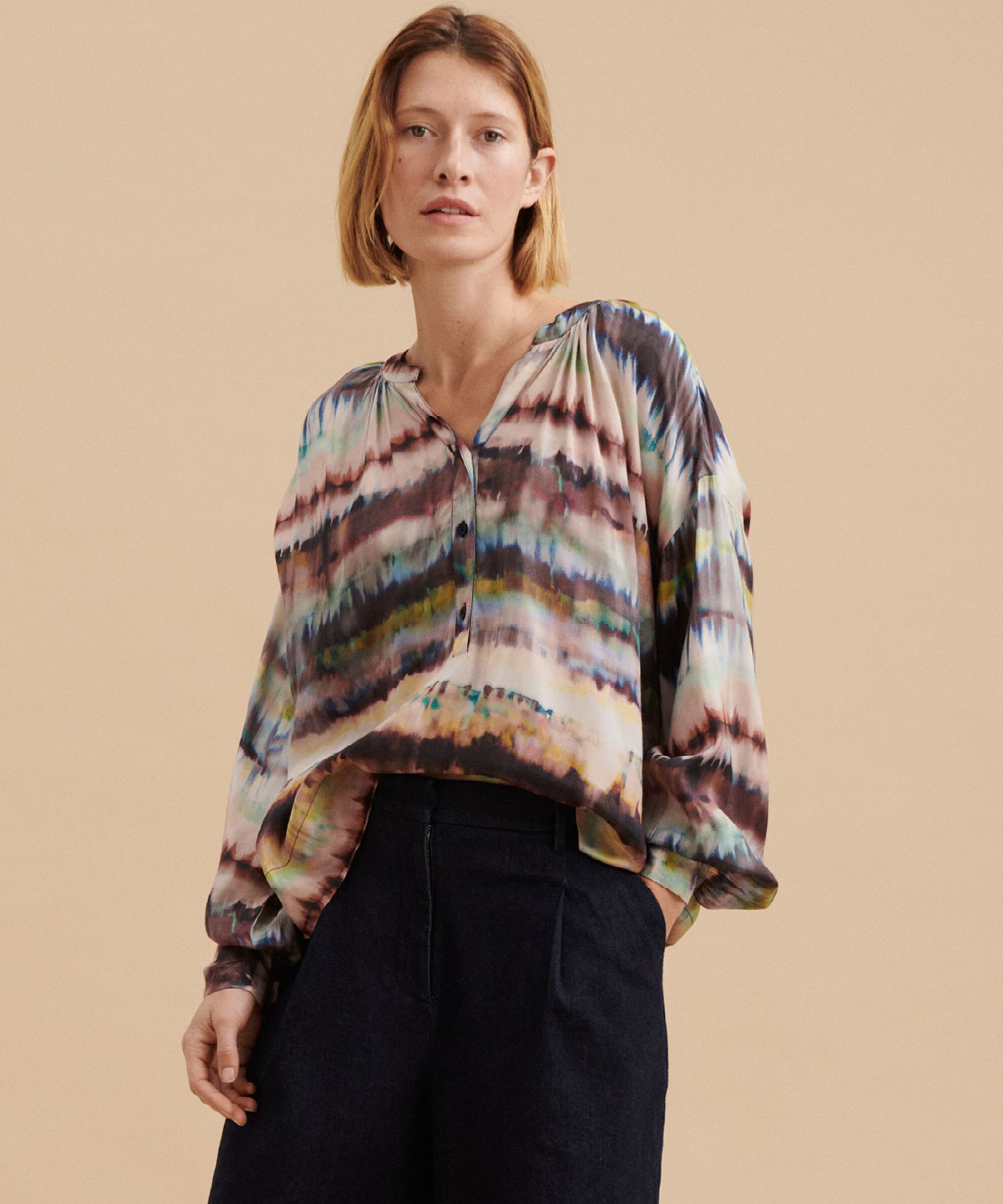 V-Ausschnitt-Bluse mit Knopfleiste, Misty Rose