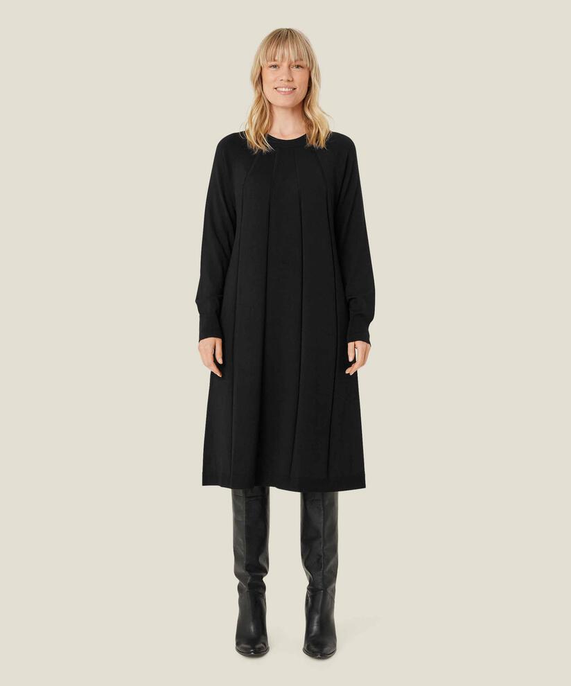 Feinstrickkleid mit langen Ärmeln, Black
