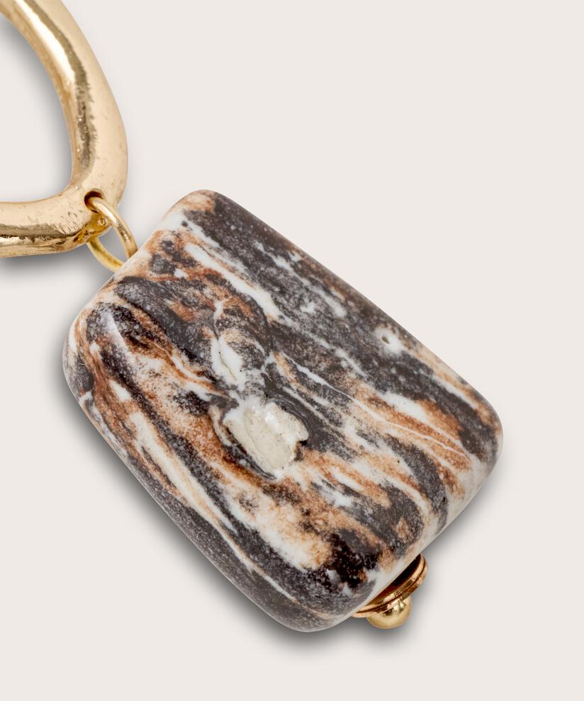 goldene Ohrringe mit marmorierter Perle, Coffee Bean
