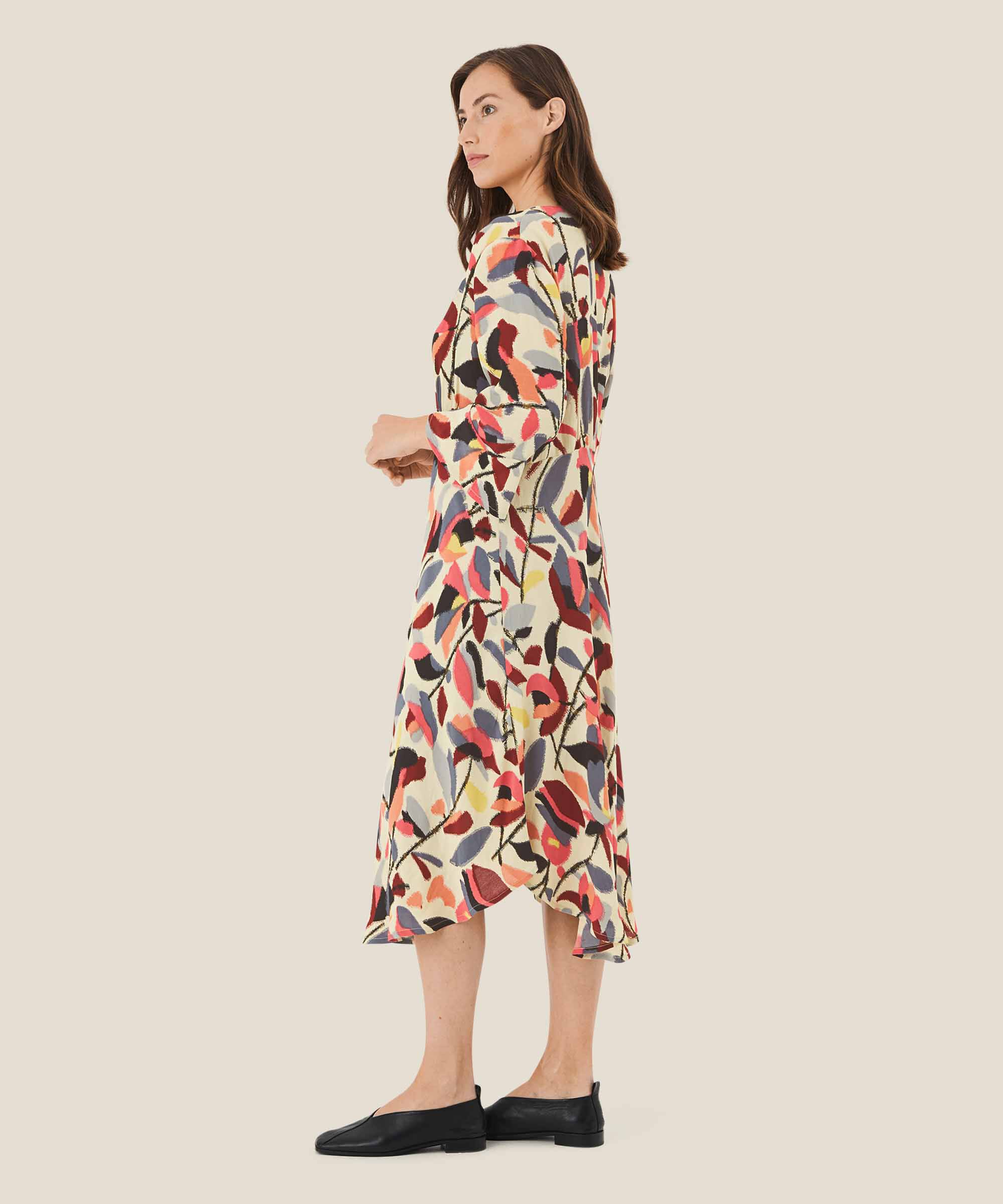 Viskosekleid mit Trompetenärmeln, Calypso Coral