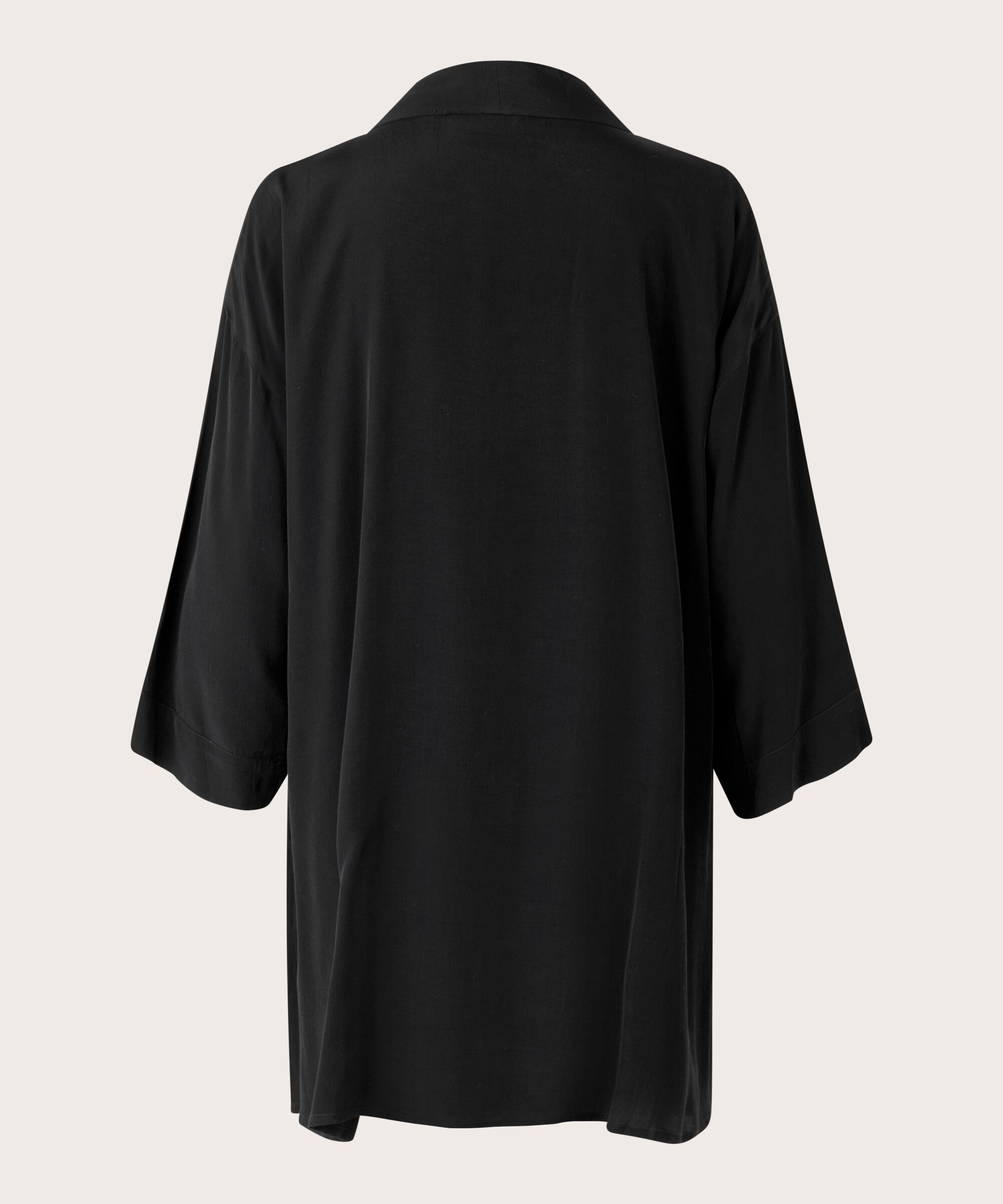 Josslyn Jacke, Black