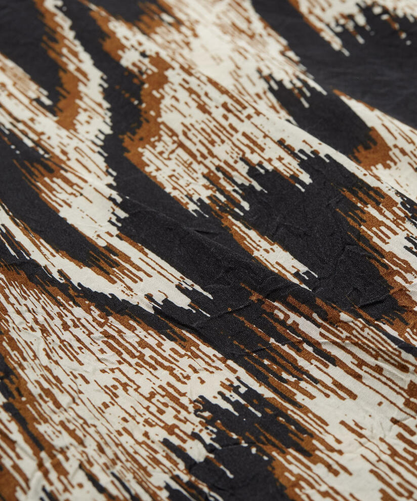 BECCA SHIRT, Monk's Robe