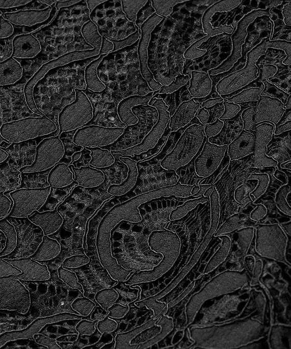 transparente Spitzenbluse mit Fransen, Black