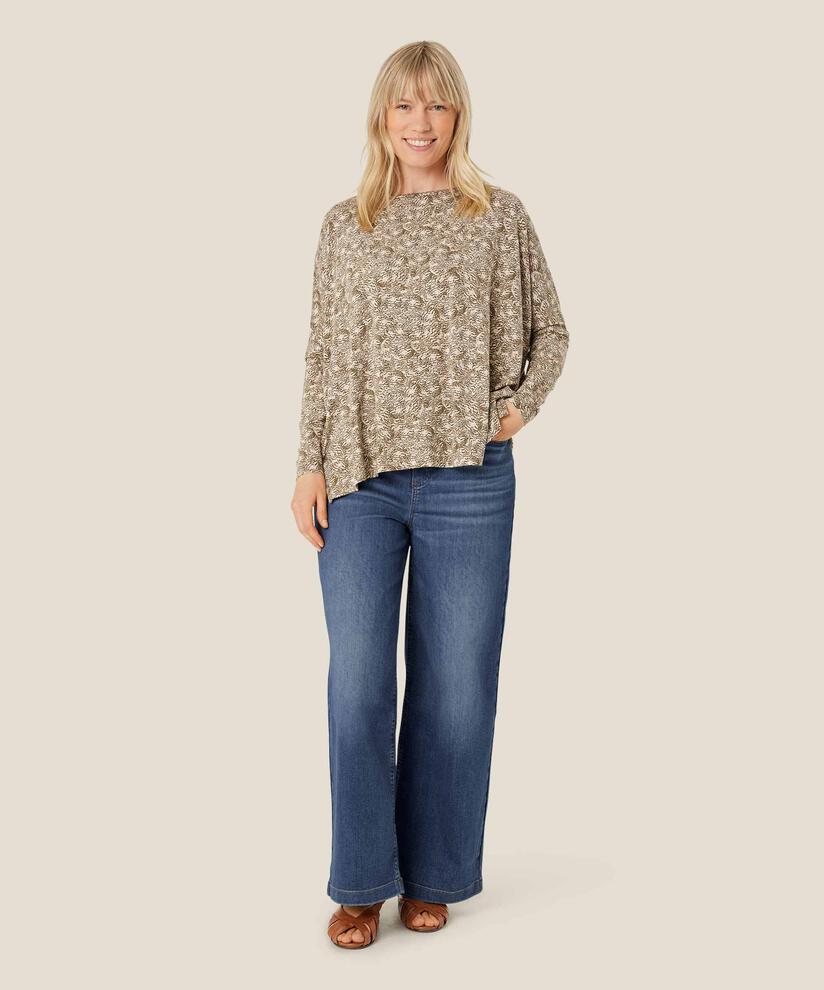 Jeans mit Stretch und Weite an den Beinen, Basic Denim