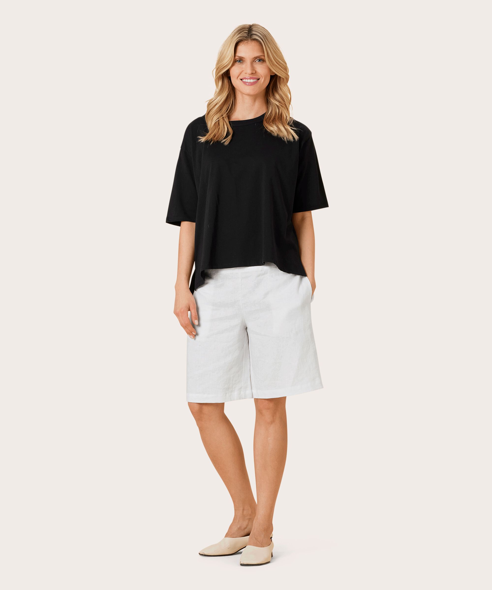 Leinenshorts Mit Gesmoktem Gummizug Hinten, White
