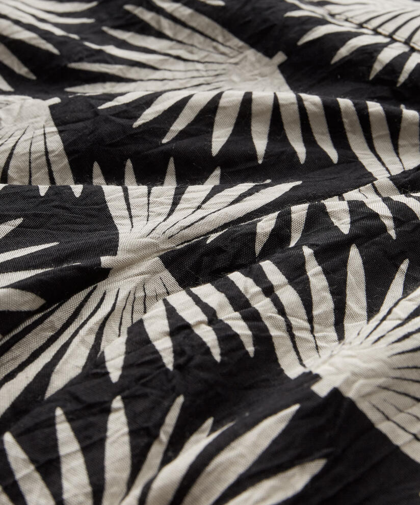 PINJA SHORTS, Black