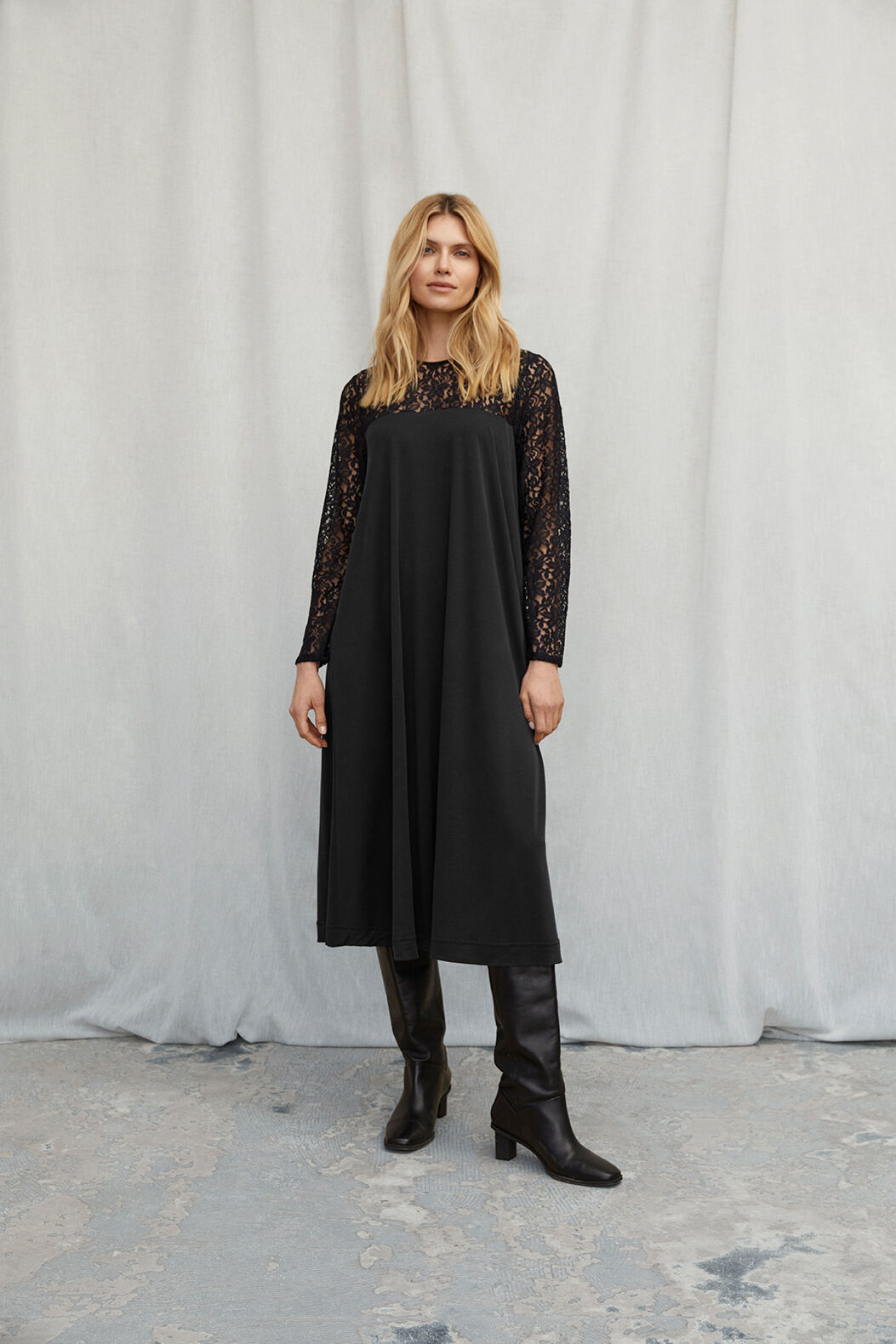 NERIDA JERSEY KLEID, Black