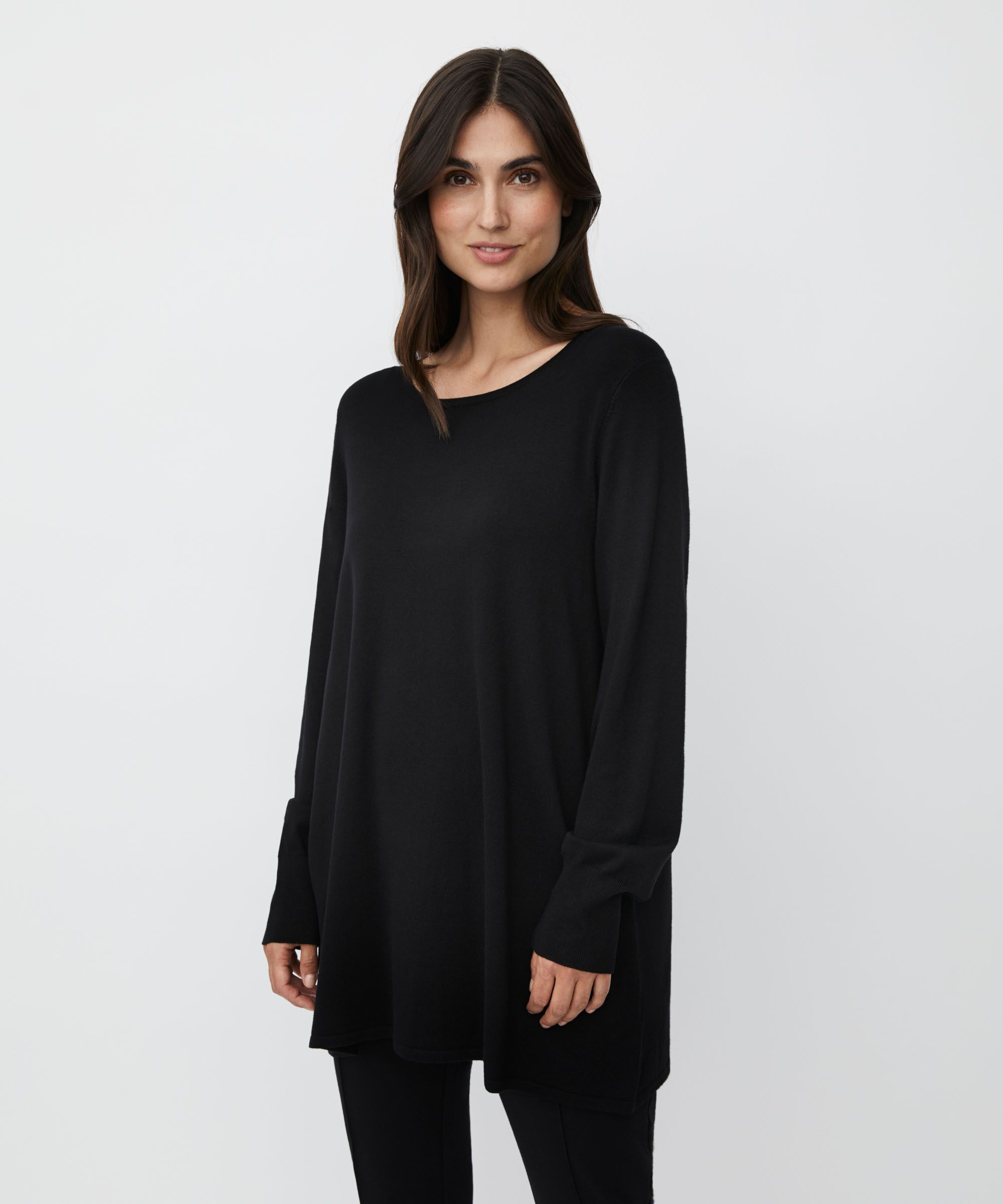 langärmliger Rundhals-Strickpullover, Black