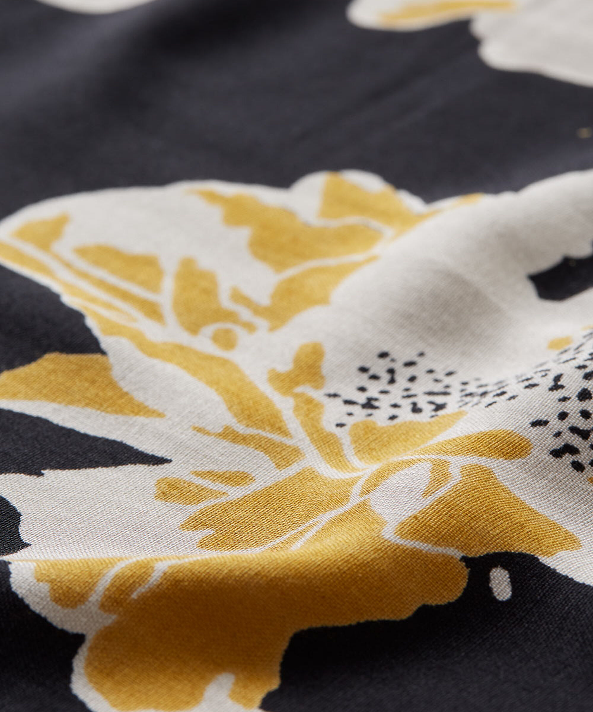 ALONG TUCH, Chai Tea