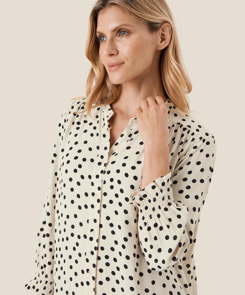 Nukalos Kleid, Whitecap