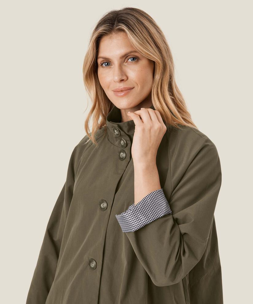 Teresa Mantel, Crocodile