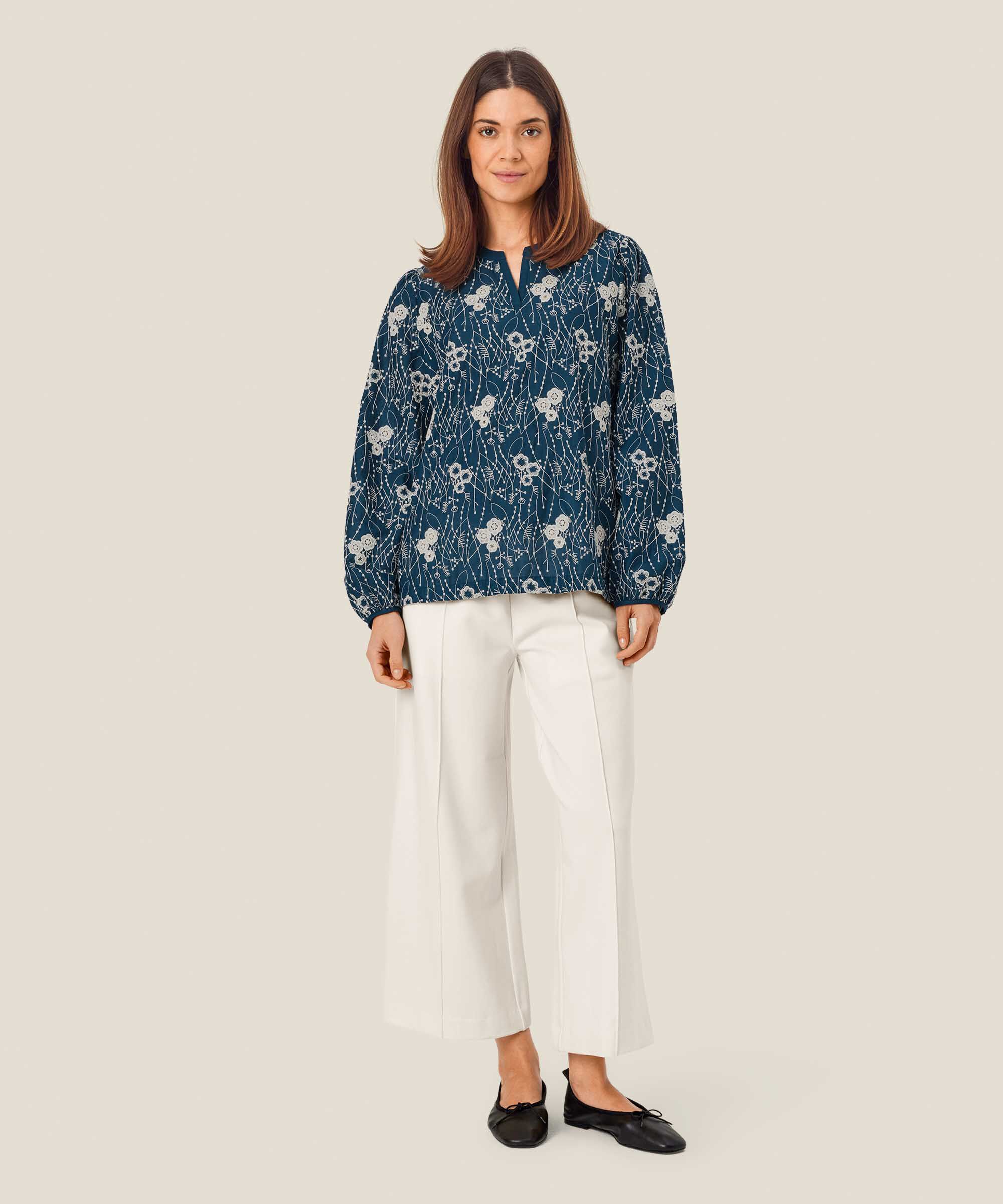 Baumwollbluse mit gesticktem Blumendruck, Sargasso Sea